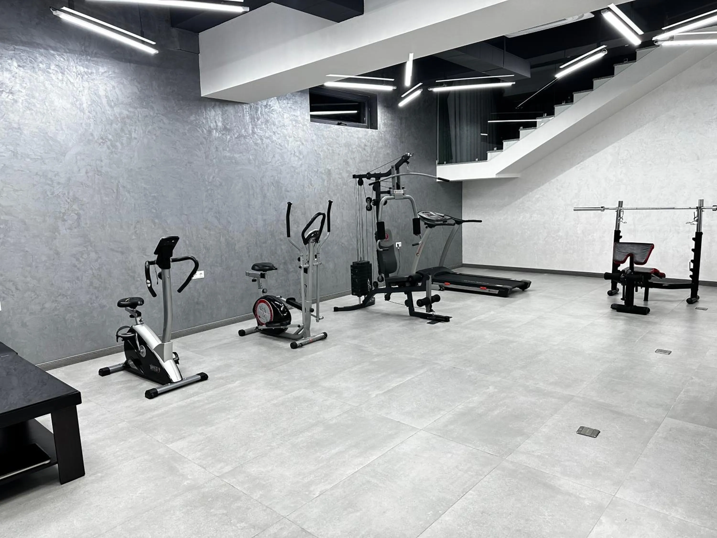 Fitness centre/facilities in Harris Hotel Spa&Fitness