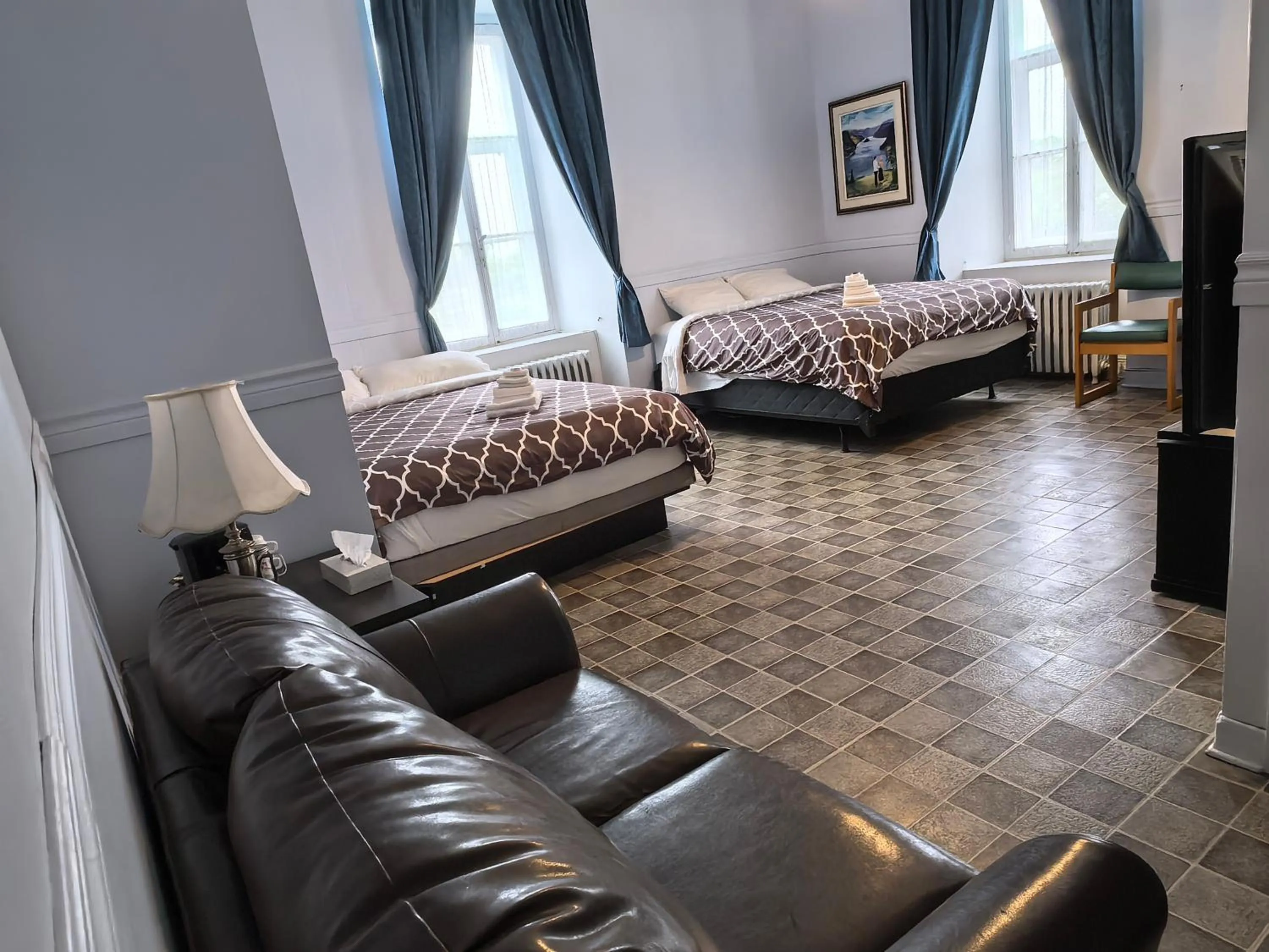 Bedroom, Bed in Auberge du Couvent