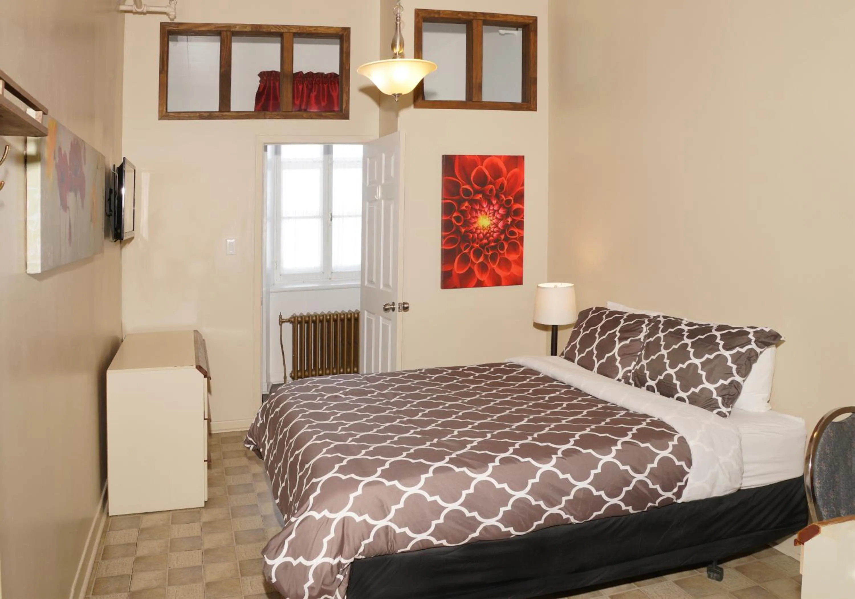 Bedroom, Bed in Auberge du Couvent