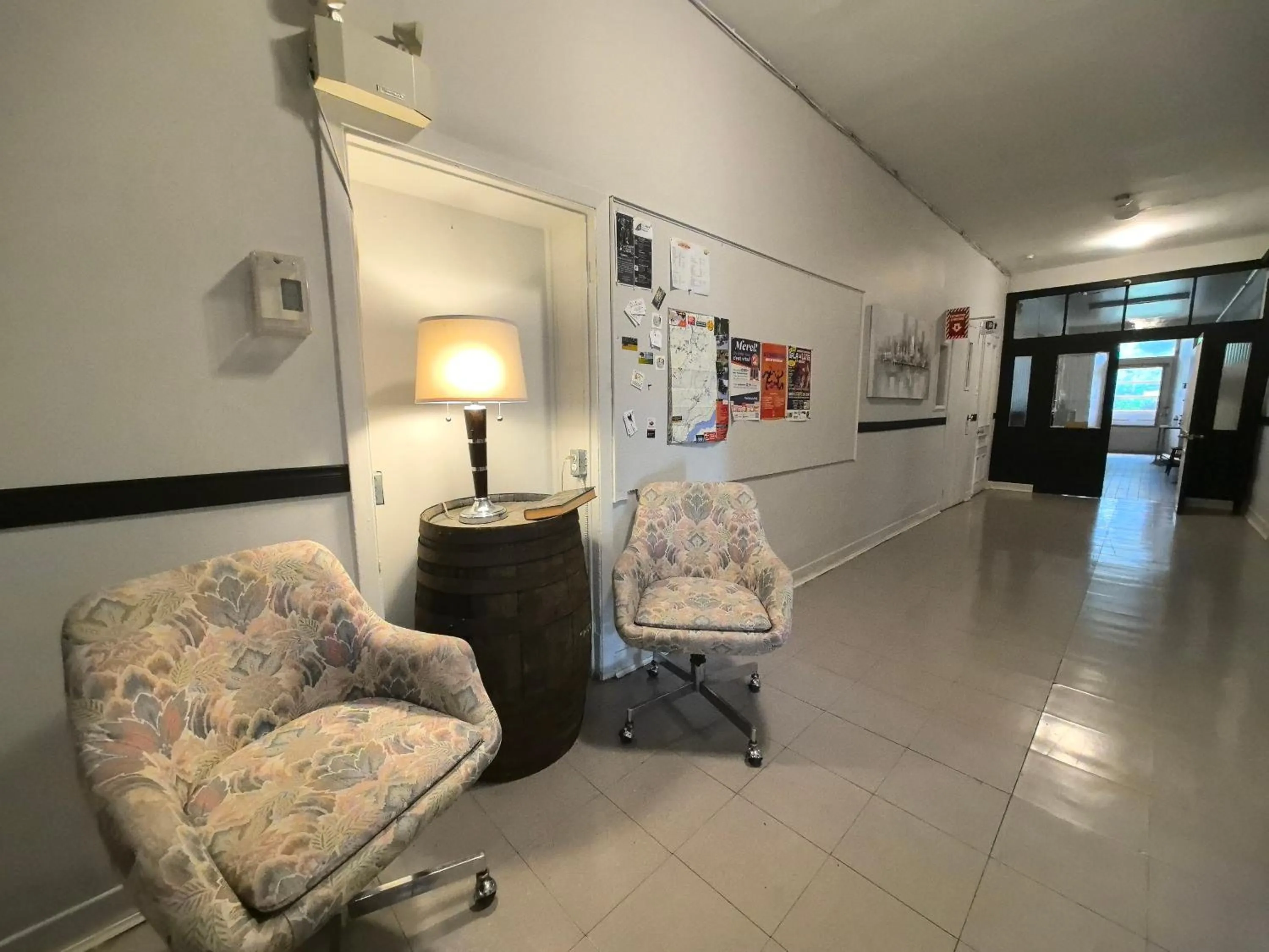 Facade/entrance in Auberge du Couvent