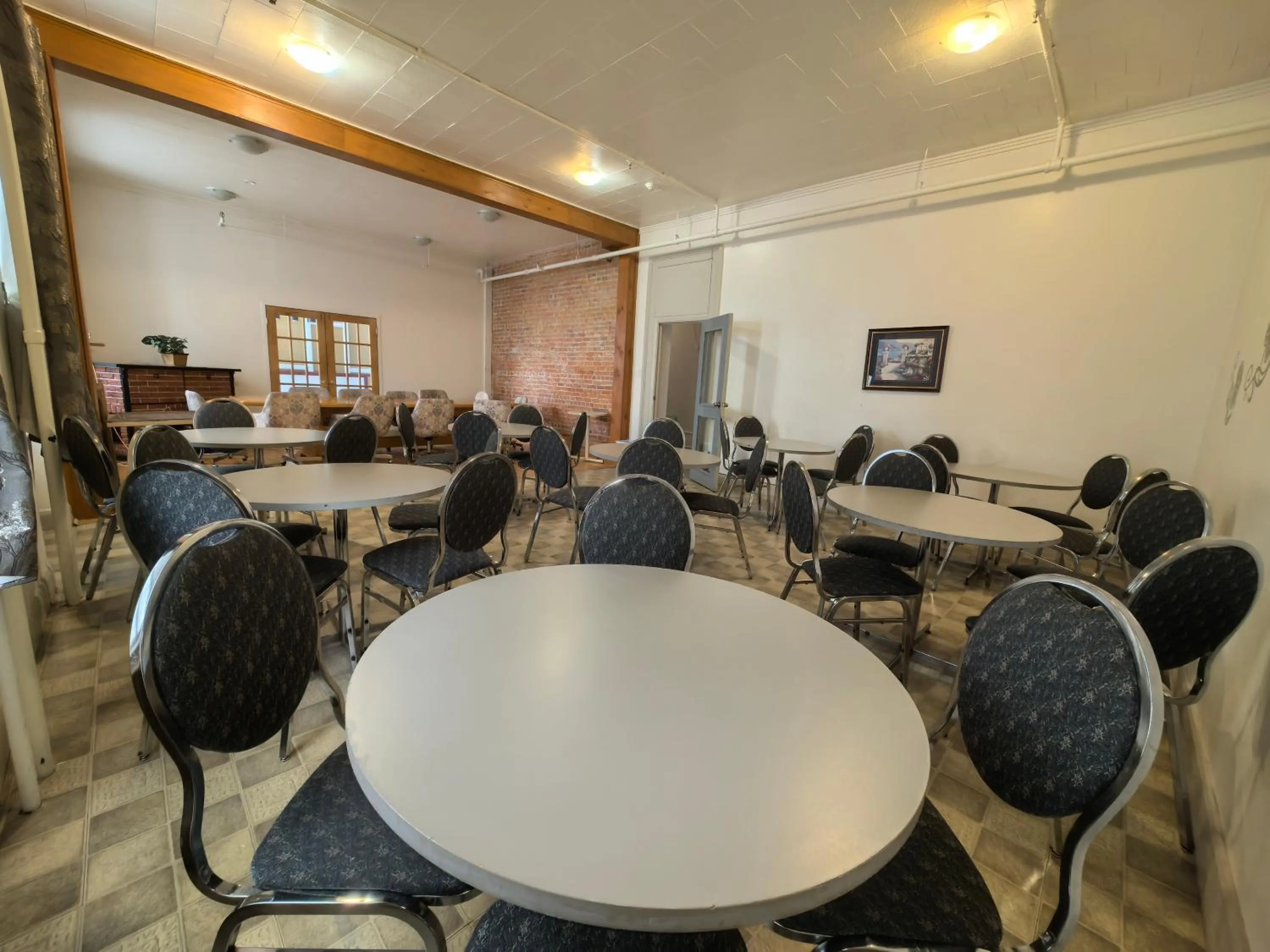 Restaurant/places to eat in Auberge du Couvent