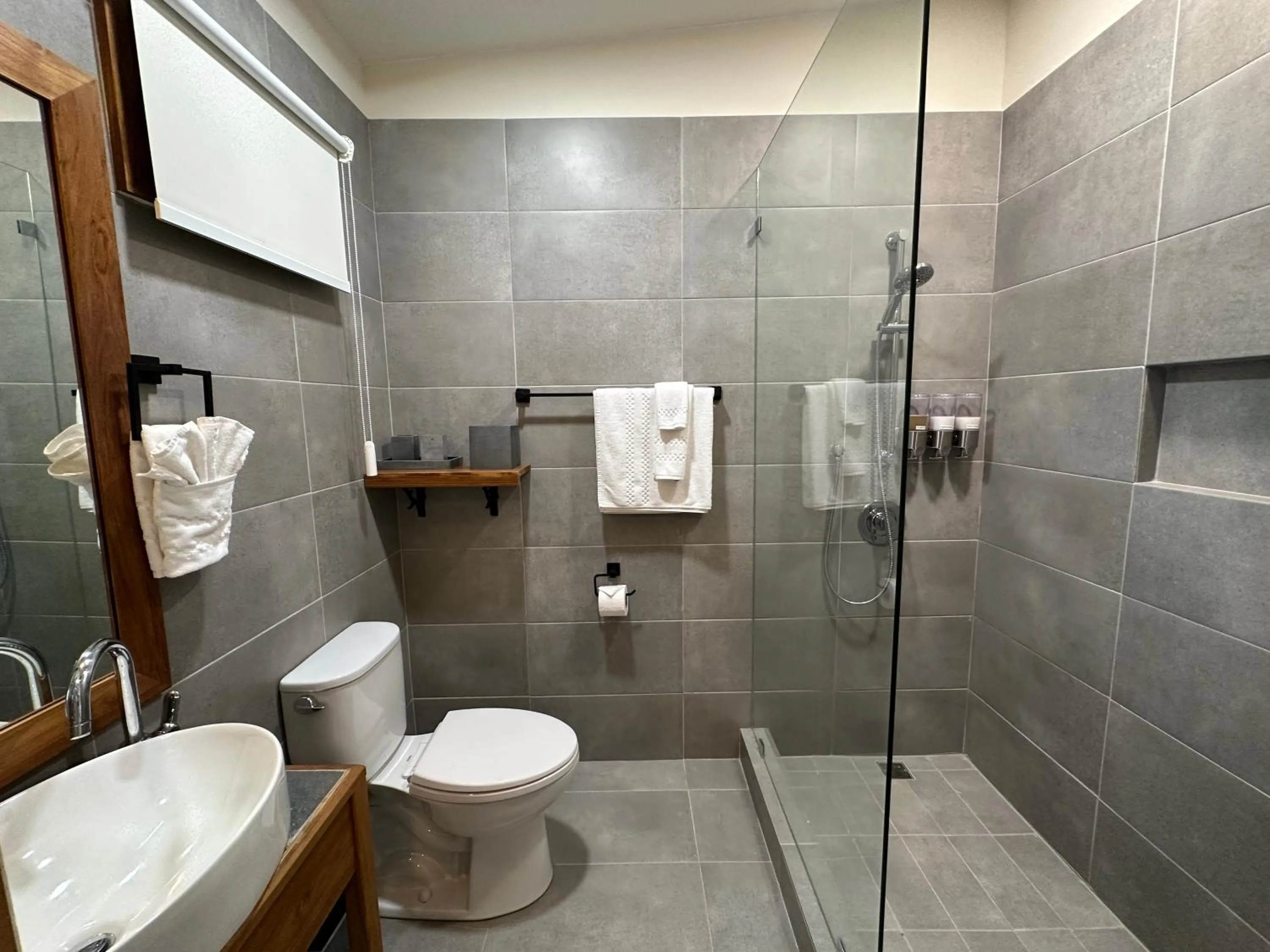 Bathroom in Mt. Plaisir Estate Hotel