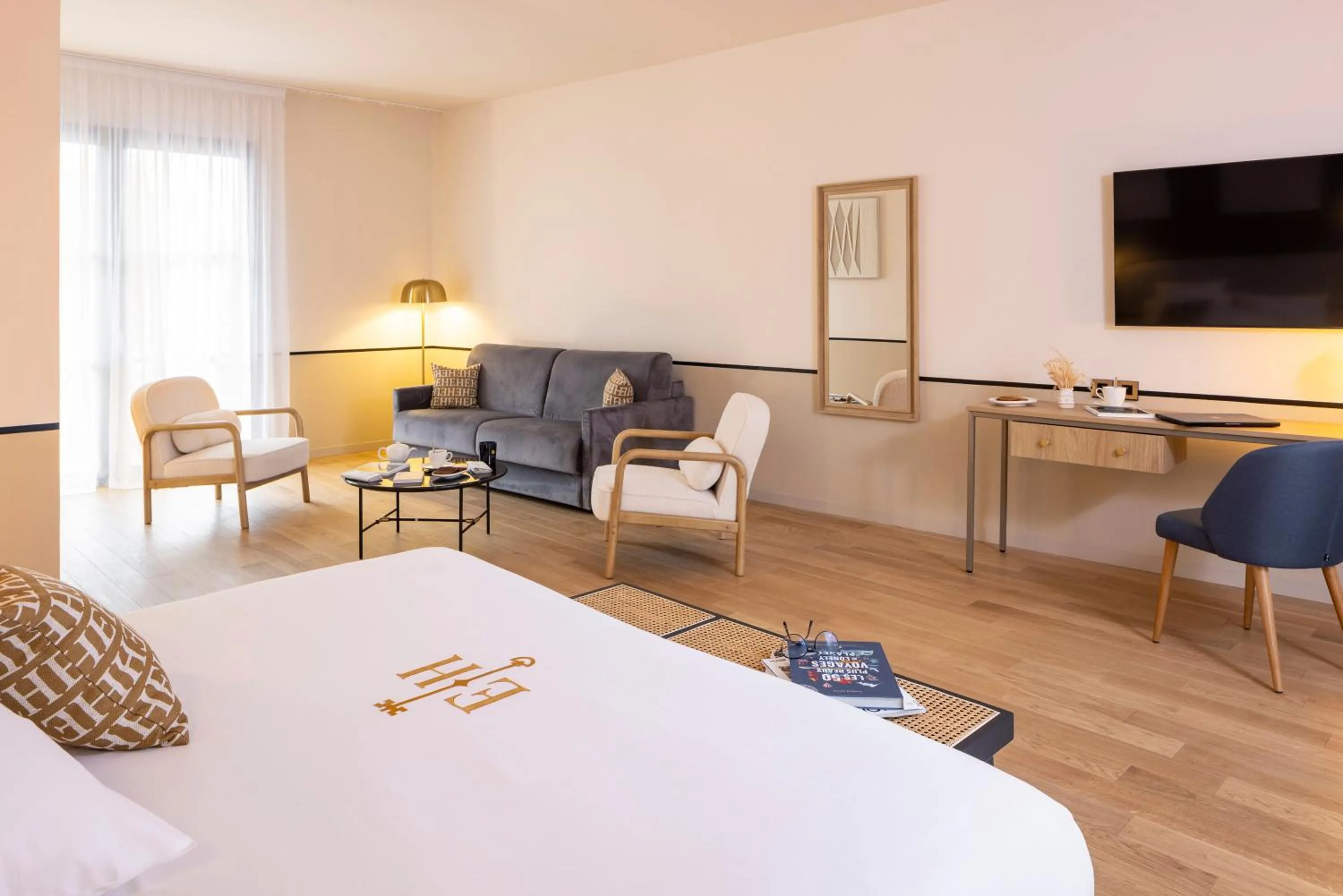 Bedroom, Bed in Epona Hôtel Sens