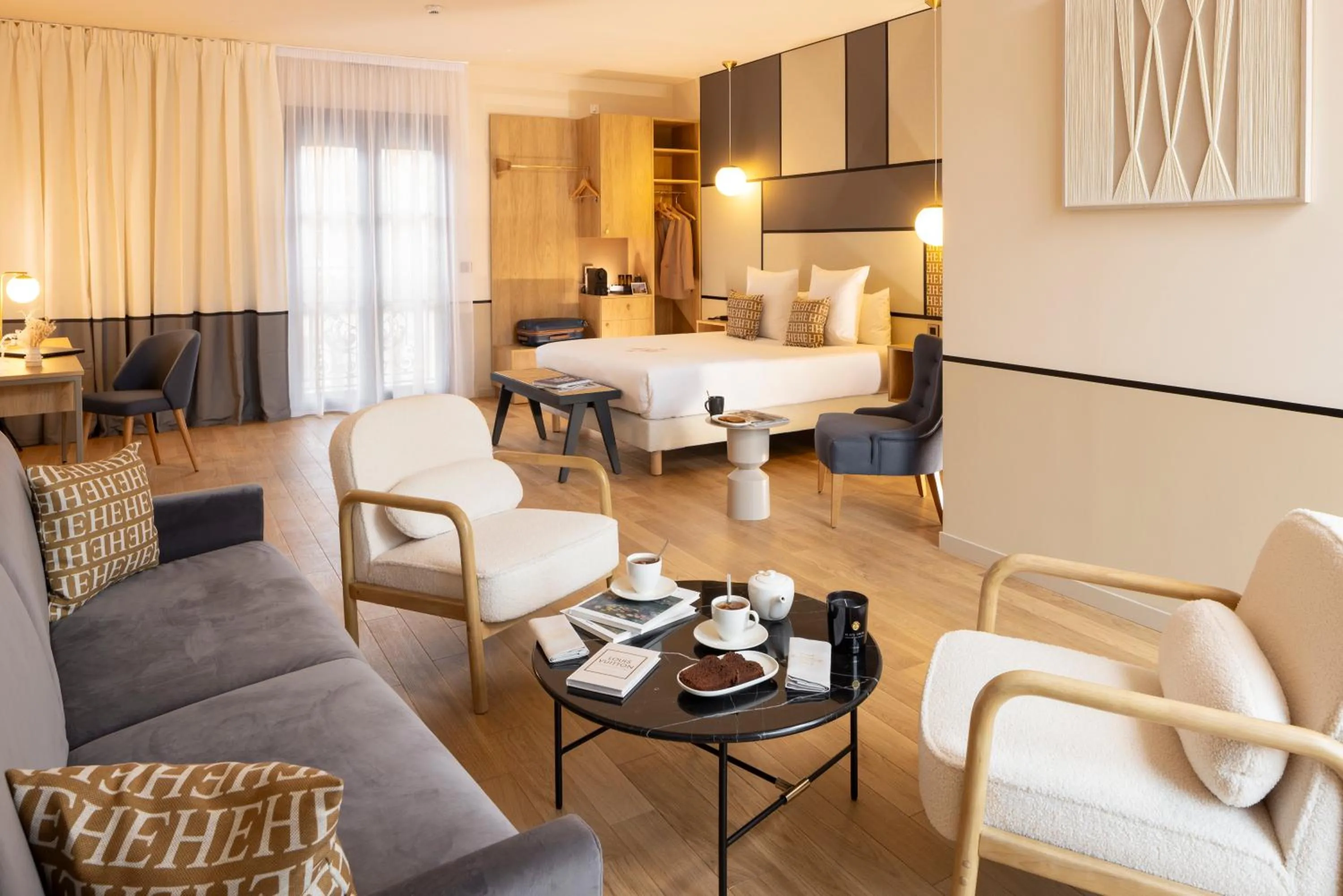 Bedroom in Epona Hôtel Sens