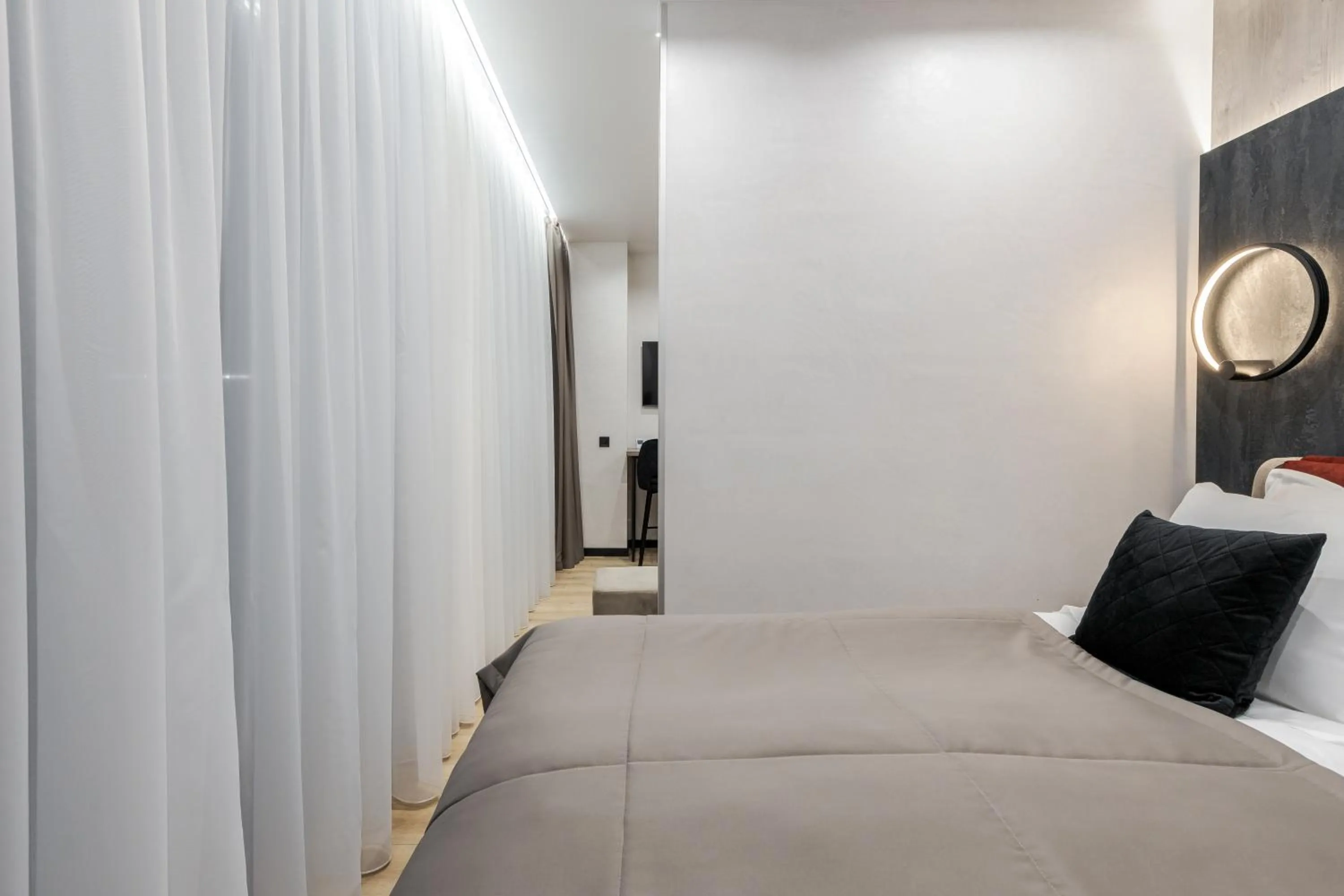 Bed in Glacier Premium Apartments