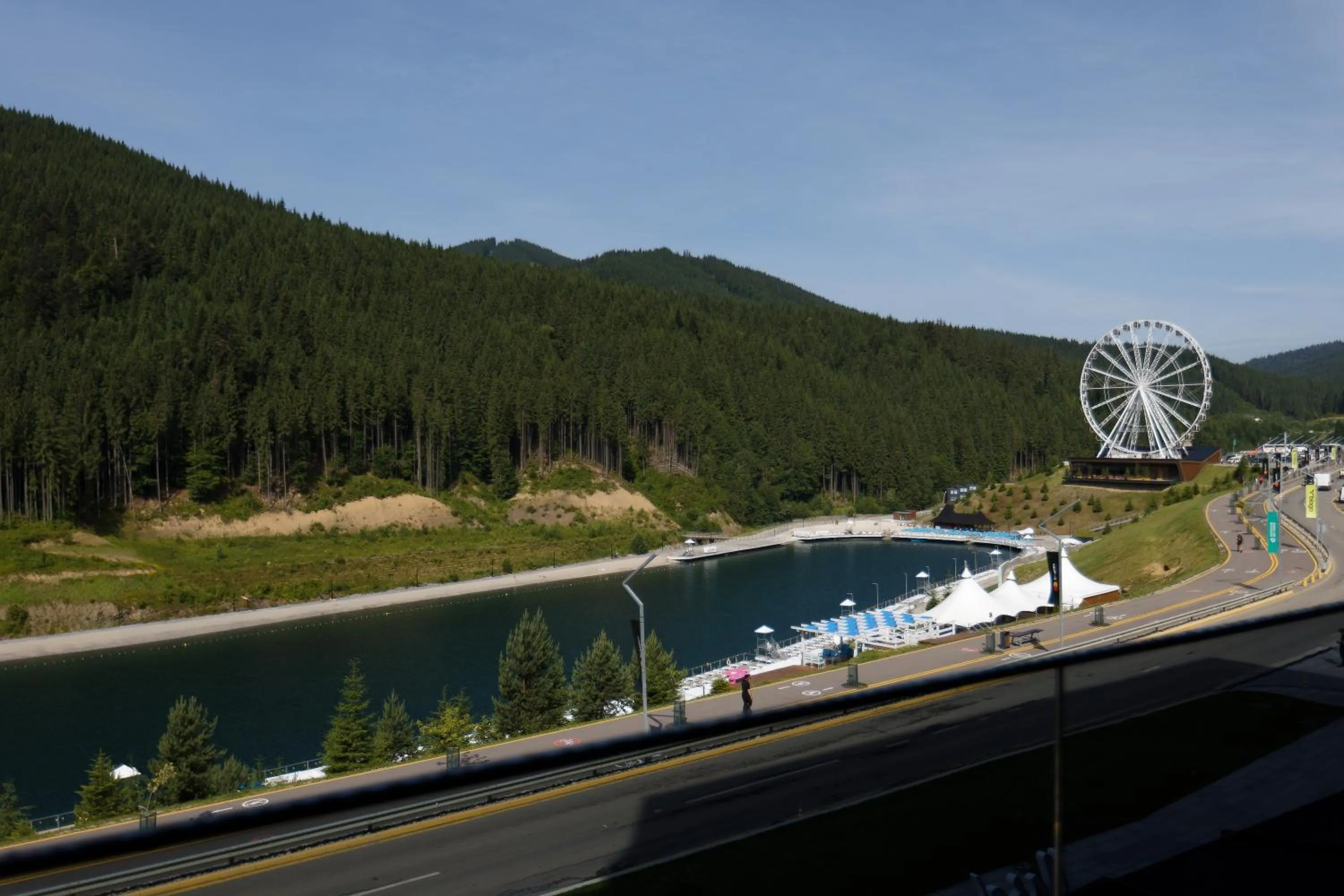 Lake view in Glacier Premium Apartments