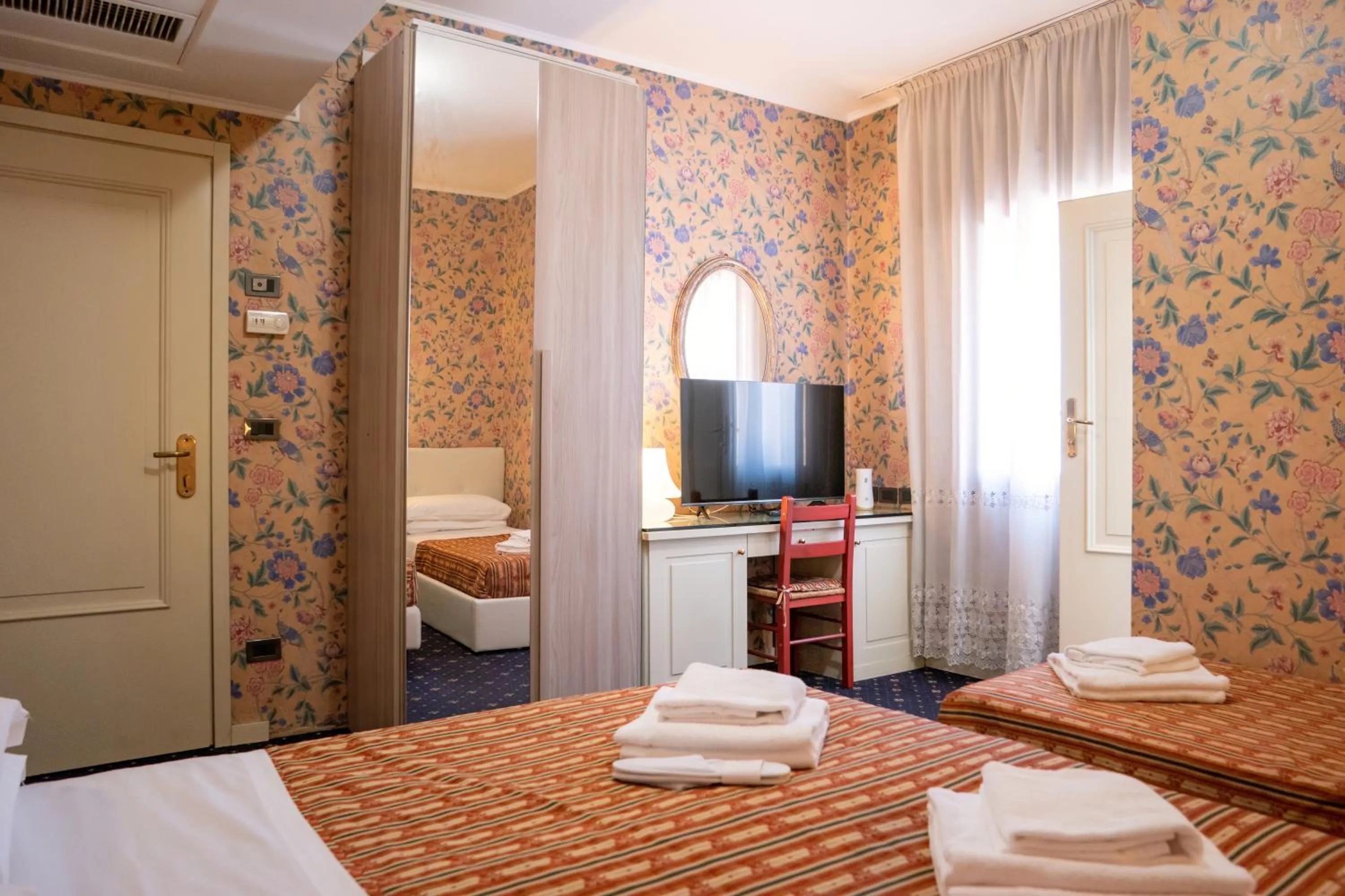 Bedroom, Bed in Hotel alla giustizia