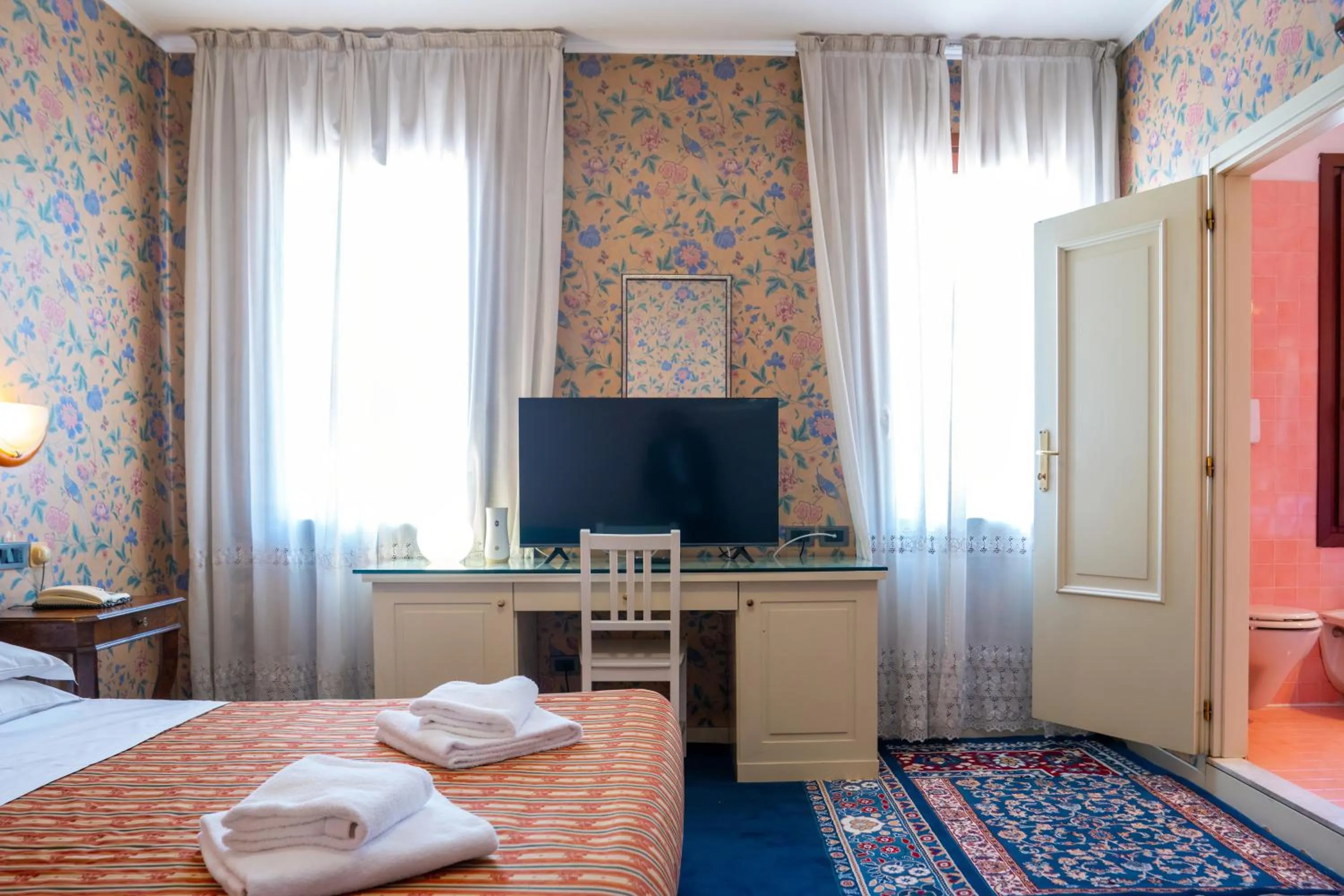 Bedroom, Bed in Hotel alla giustizia