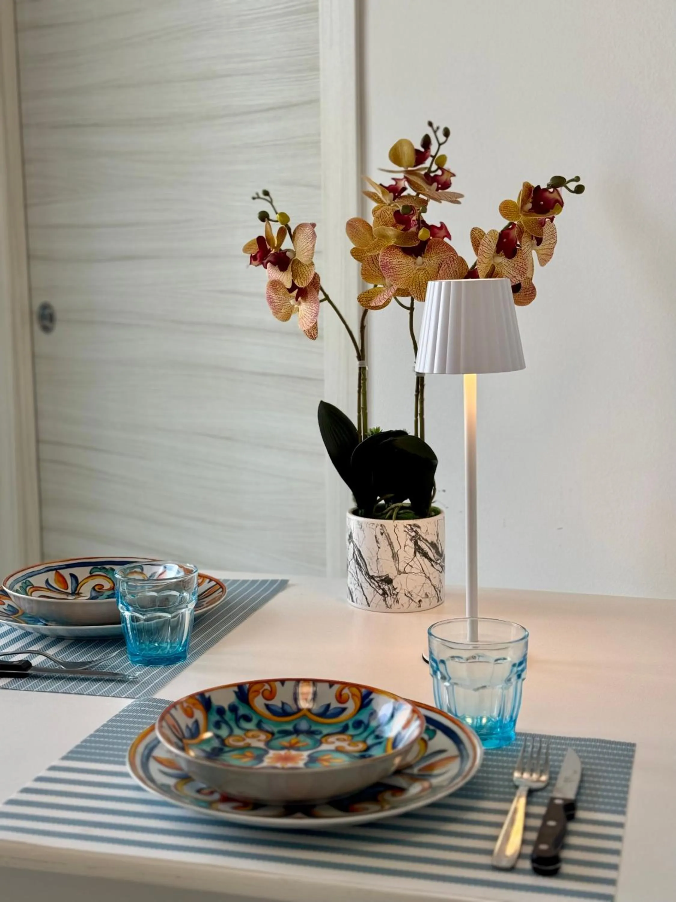 Dining area in Aurora View Resort