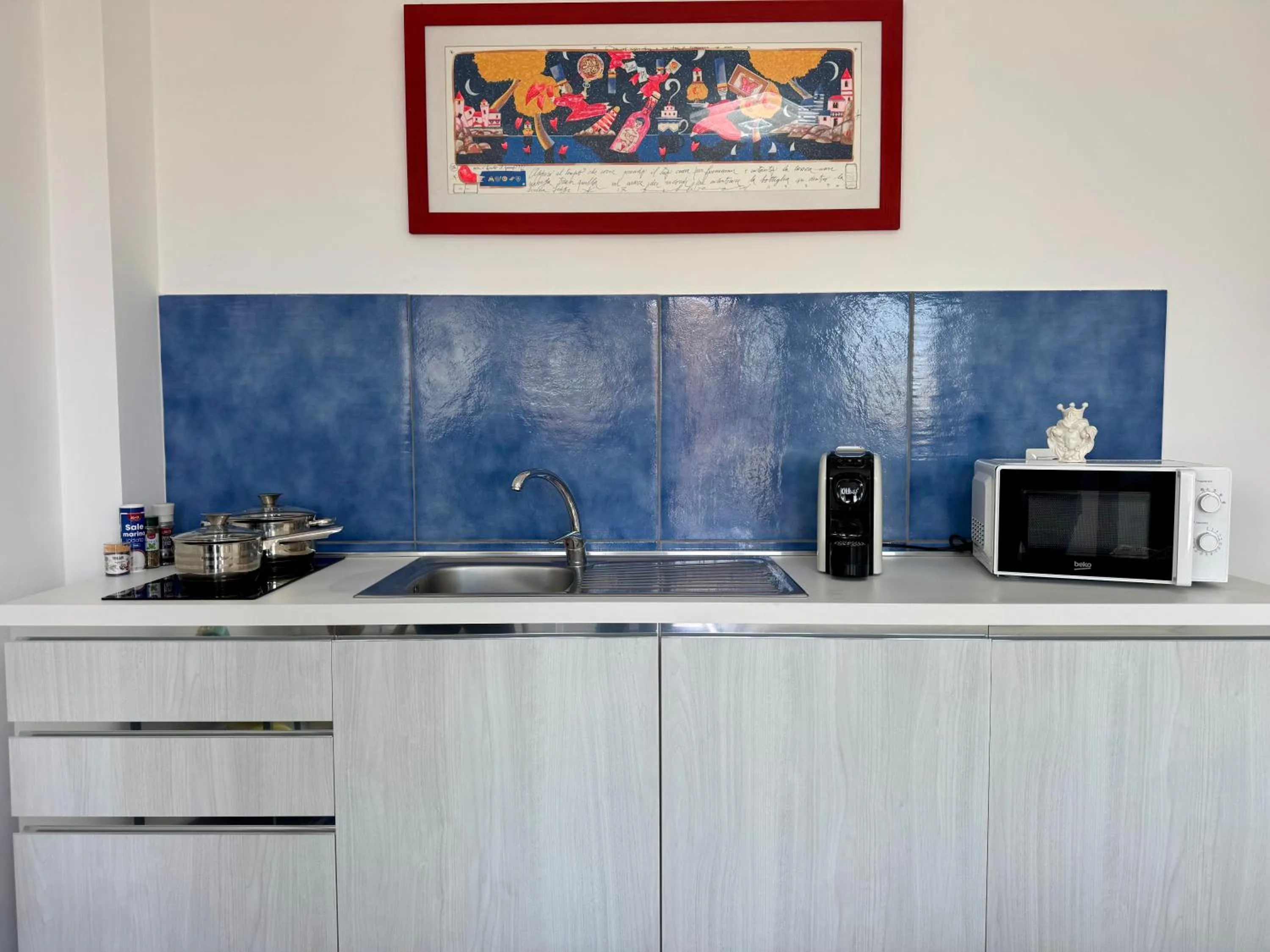 kitchen in Aurora View Resort