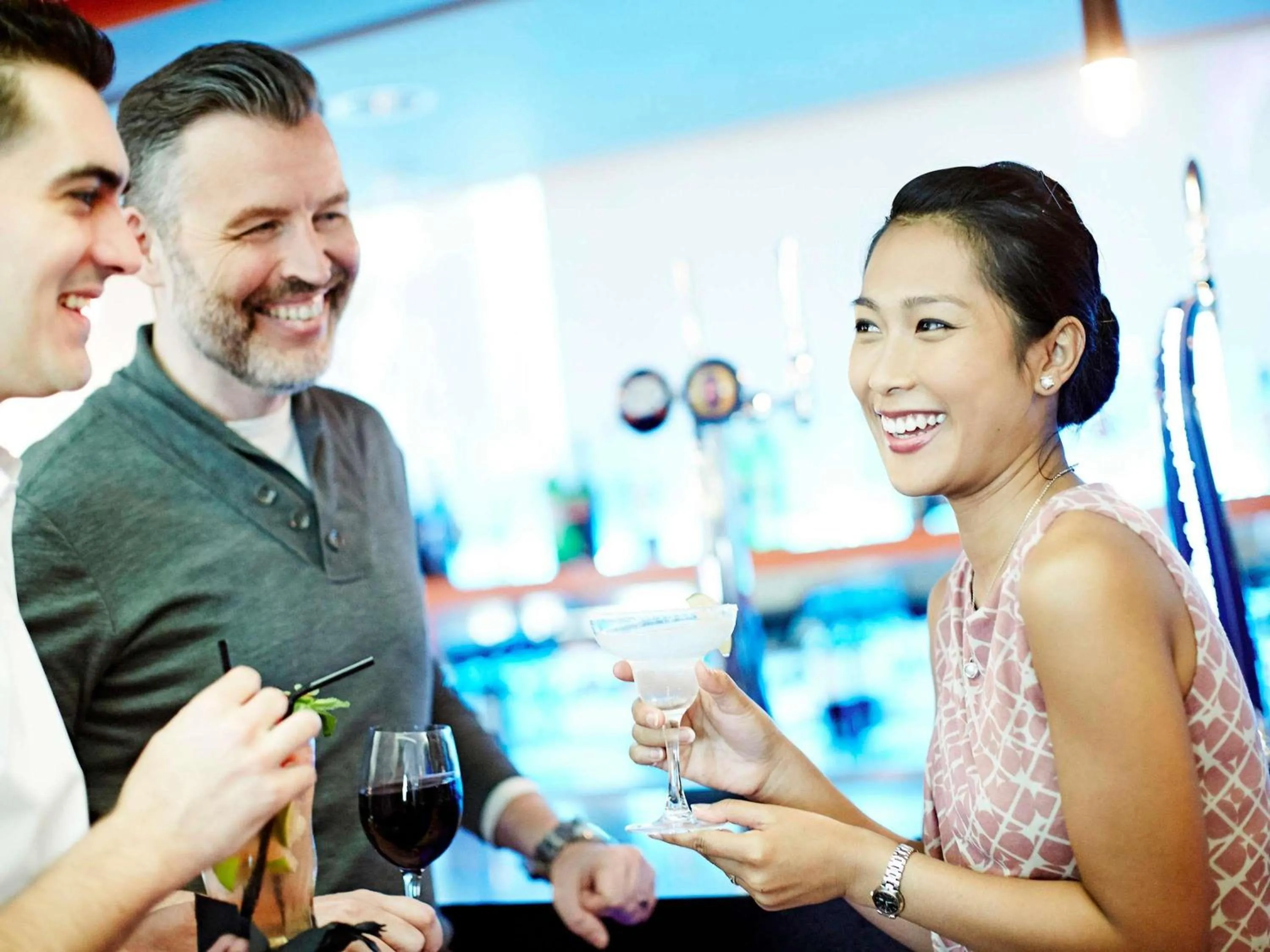 Lounge or bar in Novotel London Waterloo