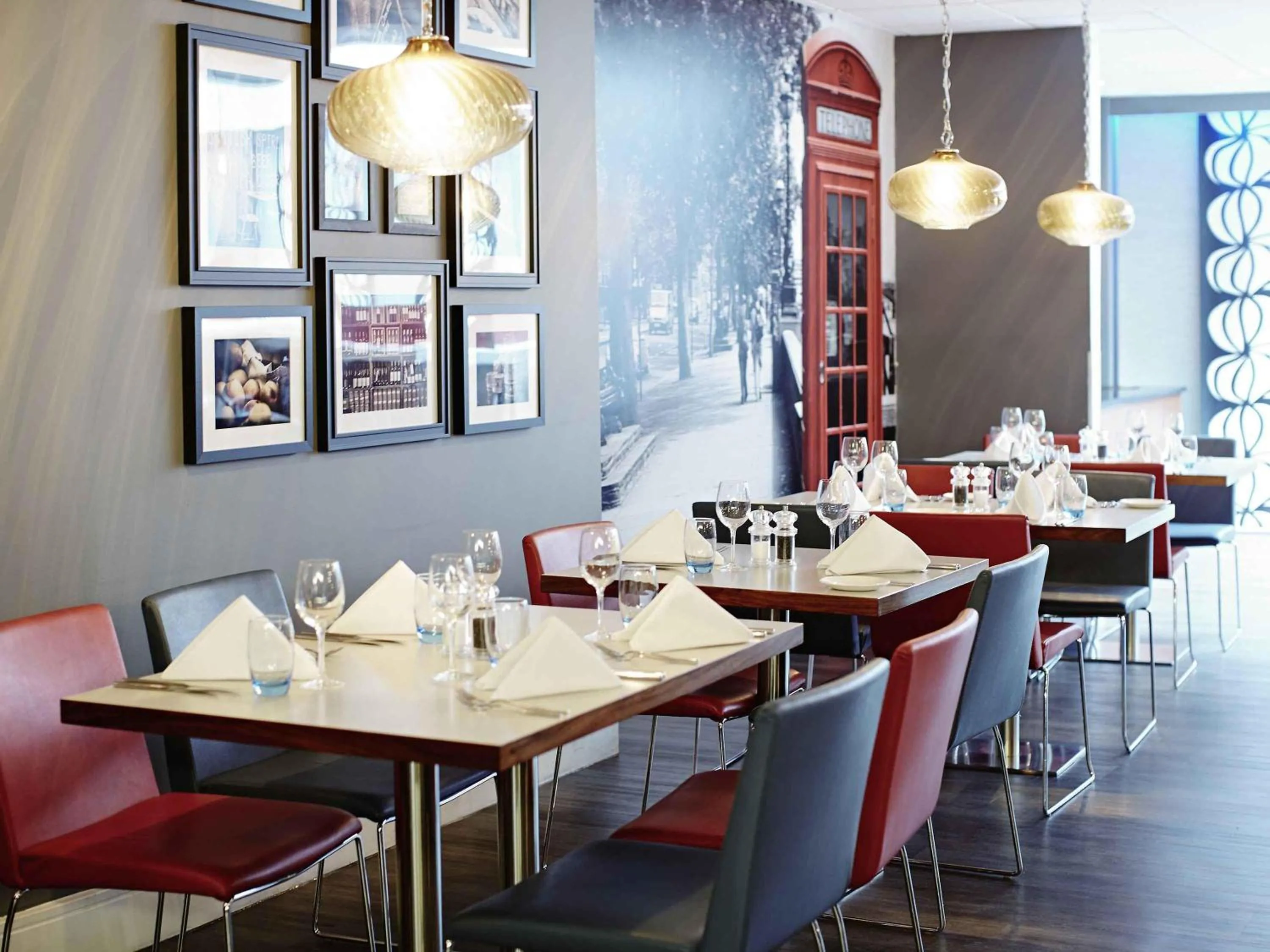 Restaurant/places to eat in Novotel London Waterloo