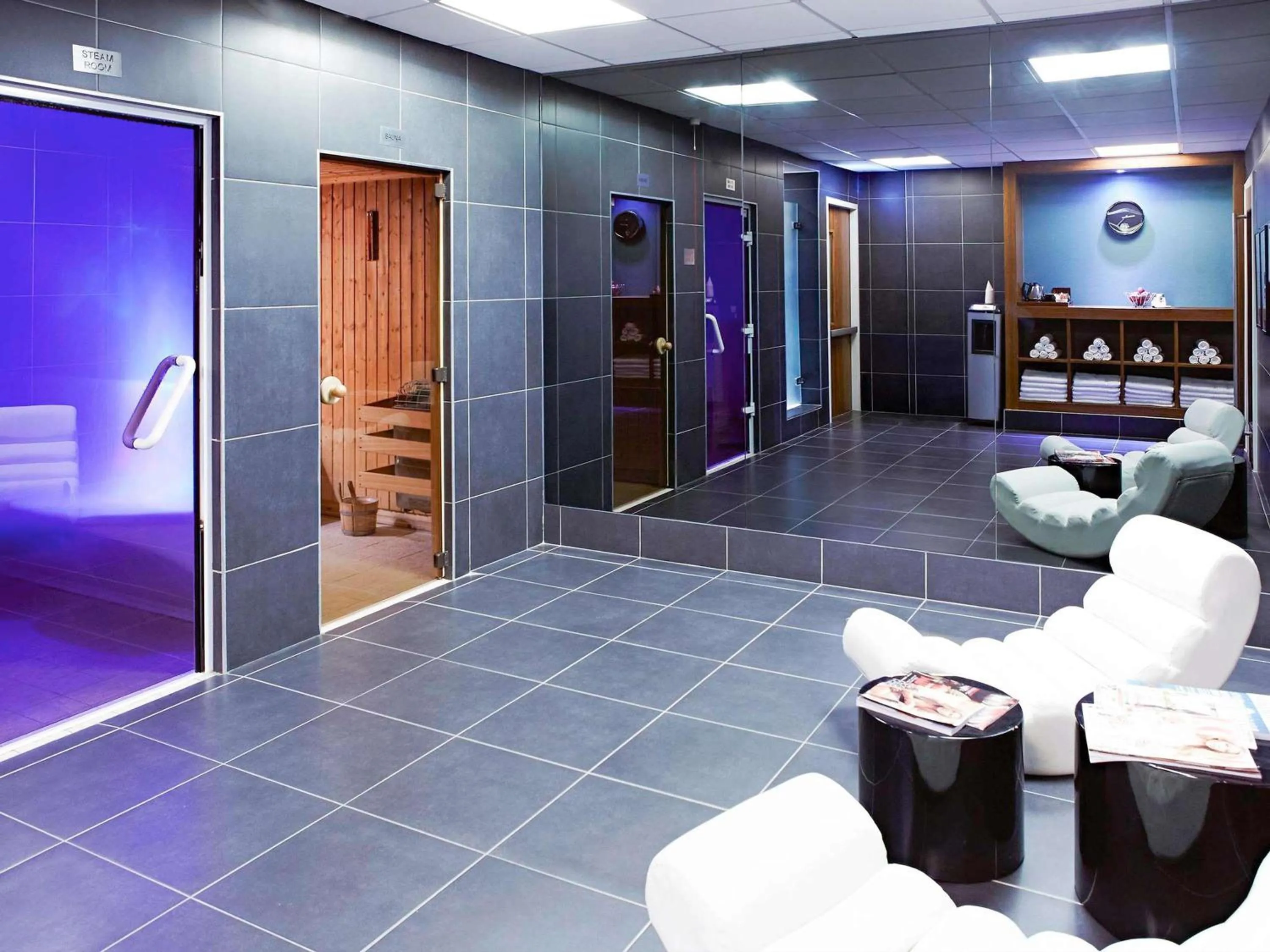 Property building in Novotel London Waterloo