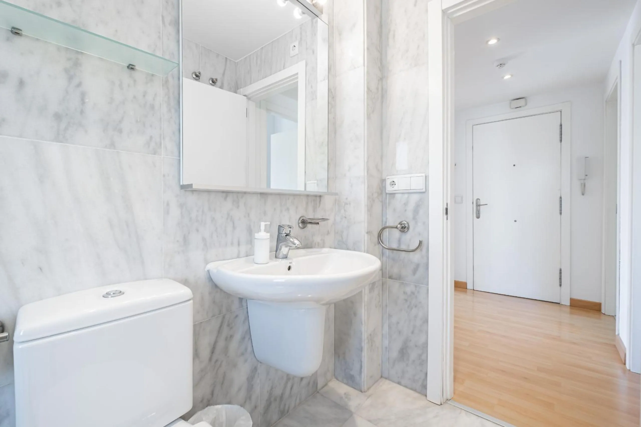 Toilet in Apartamentos Les Dunes Centro Levante Beach