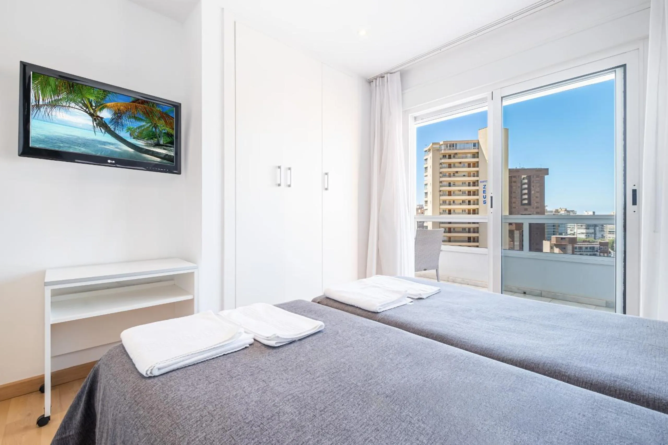 Bed in Apartamentos Les Dunes Centro Levante Beach