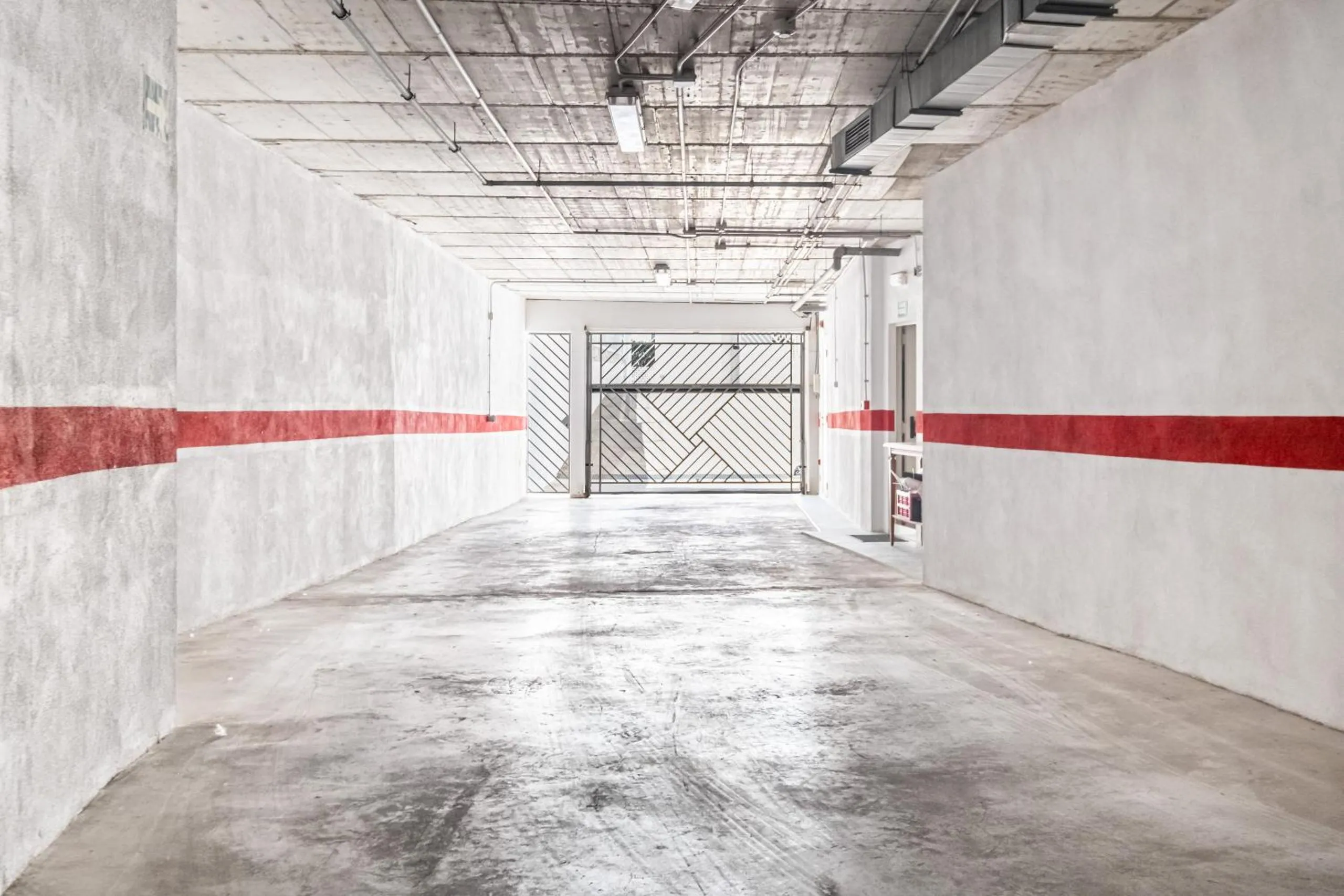 Parking in Apartamentos Les Dunes Centro Levante Beach