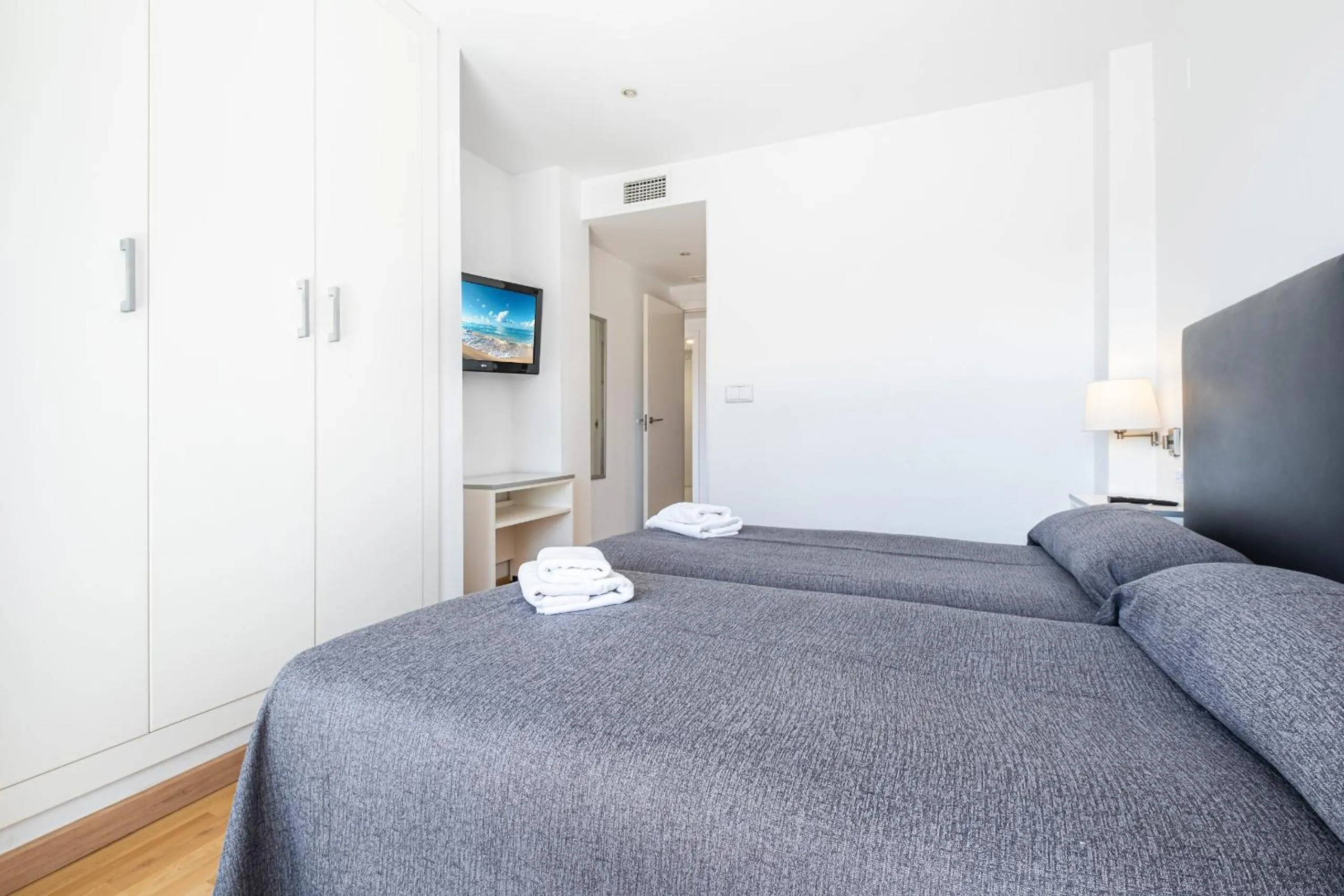 Bed in Apartamentos Les Dunes Centro Levante Beach