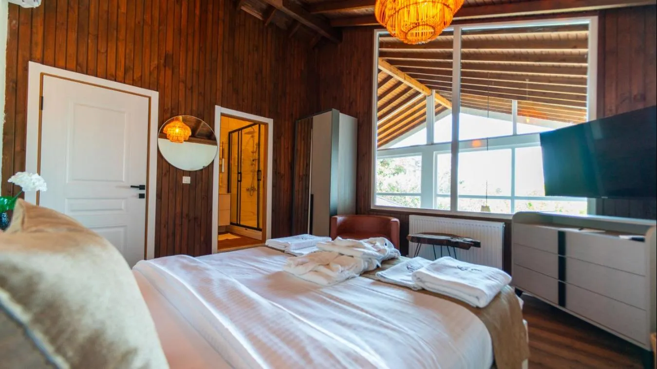 Bed in Trio Palazio Sapanca