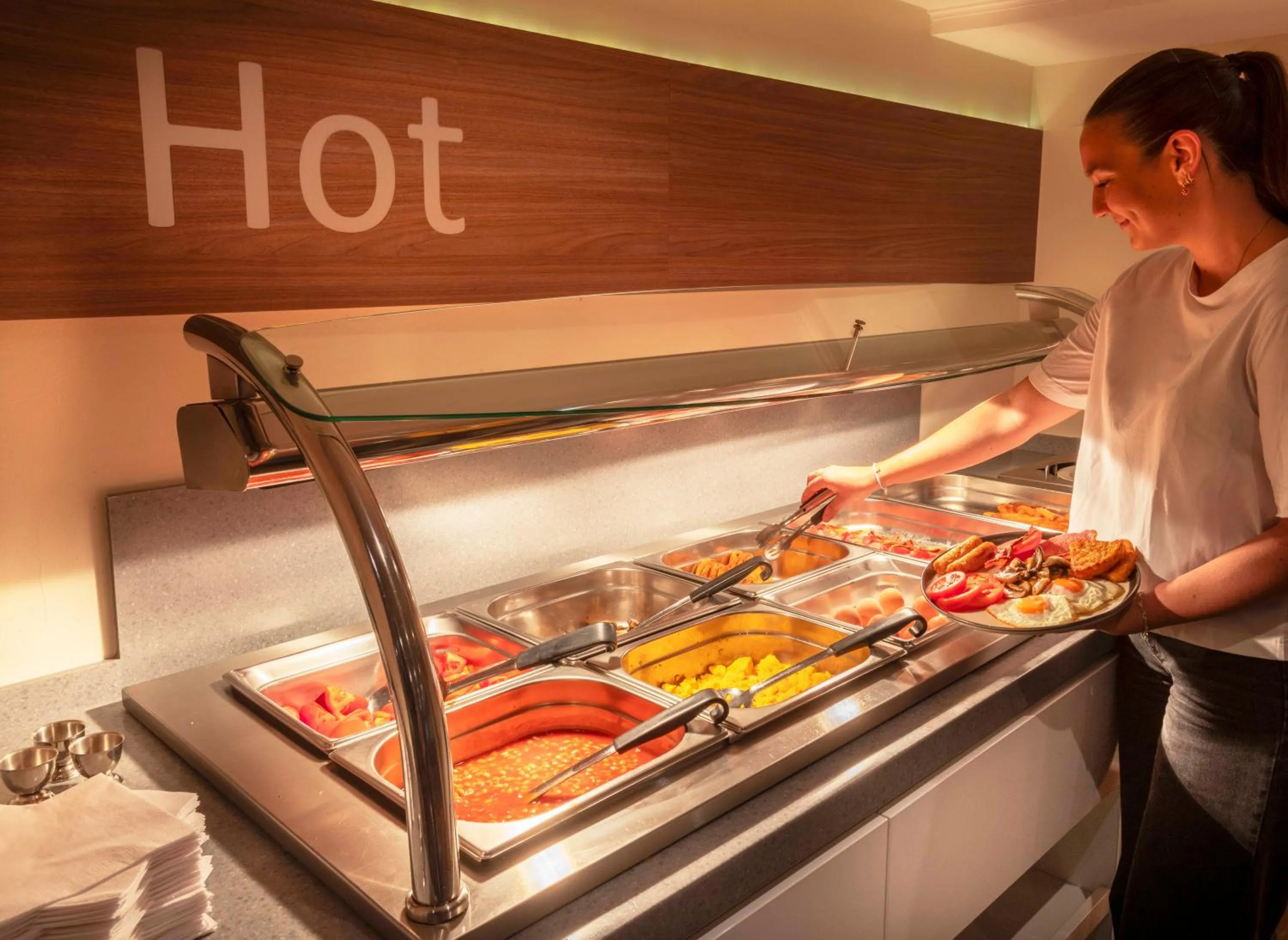 Buffet breakfast in Quality Hotel Hampstead