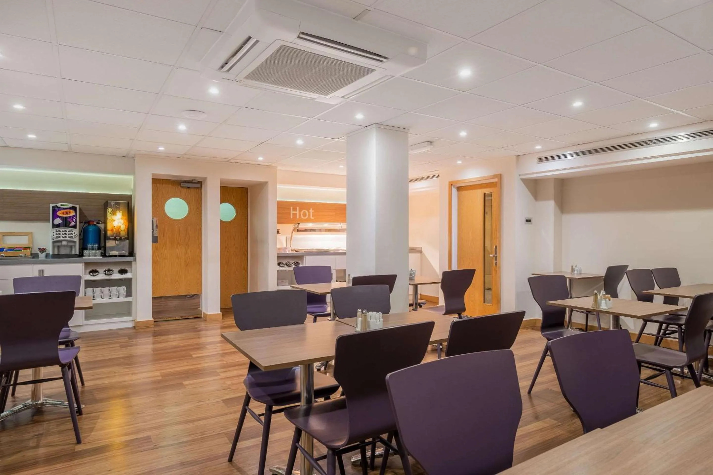 Breakfast in Quality Hotel Hampstead