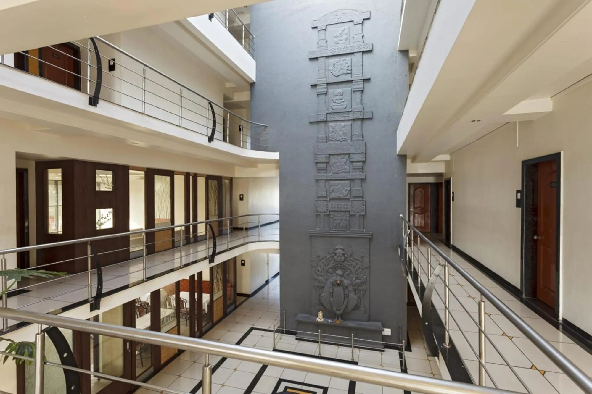 Property building in Hotel Vrindavan Deluxe Kolhapur NEAR CENTRAL BUS STAND