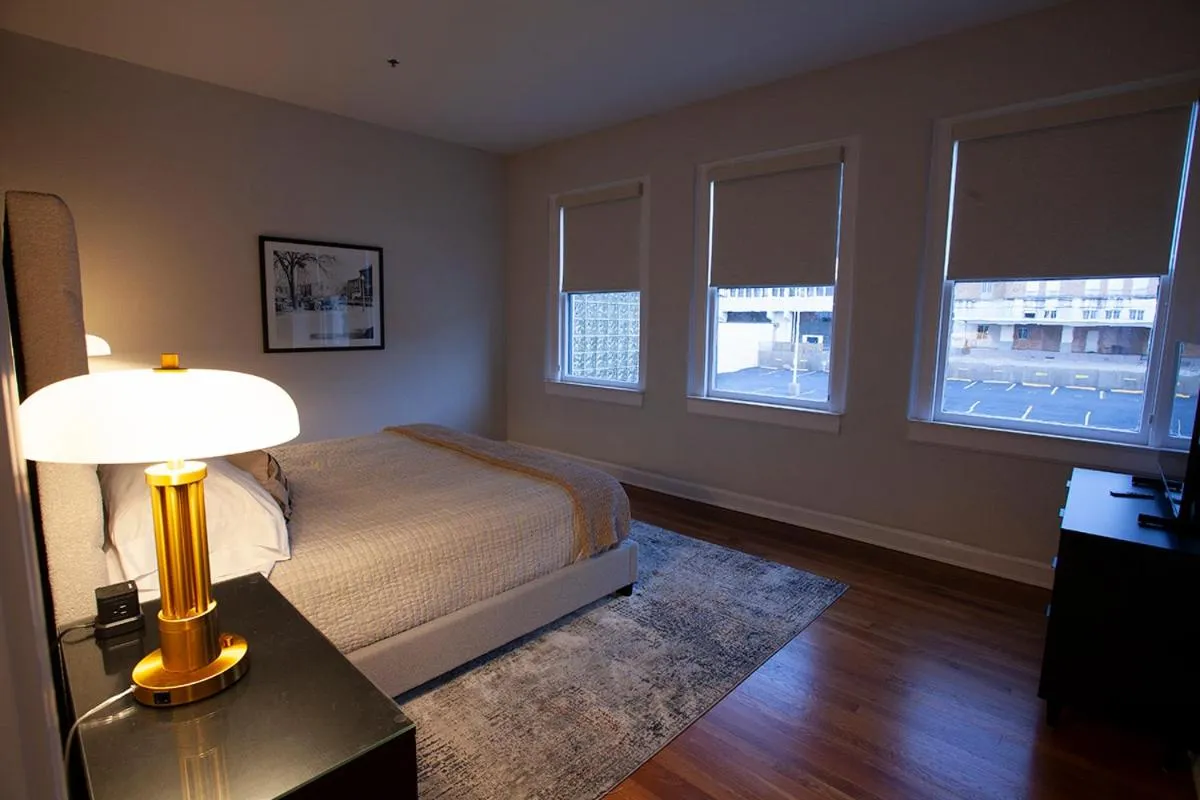 Bed in Greyhound Inn