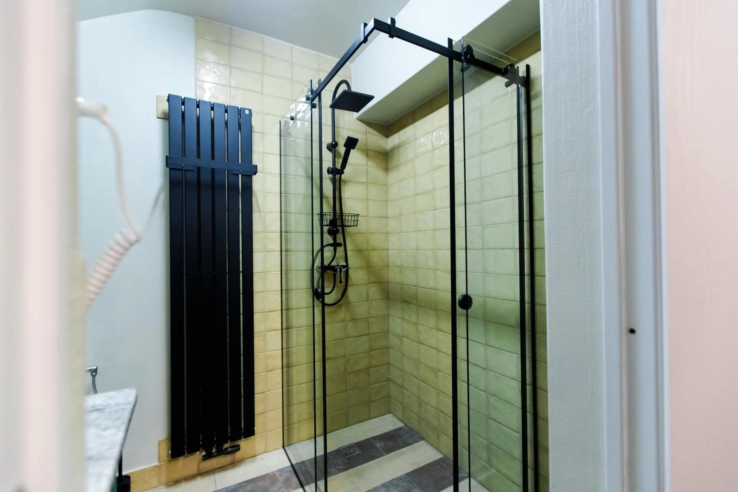 Shower in Hotel Kazak Club