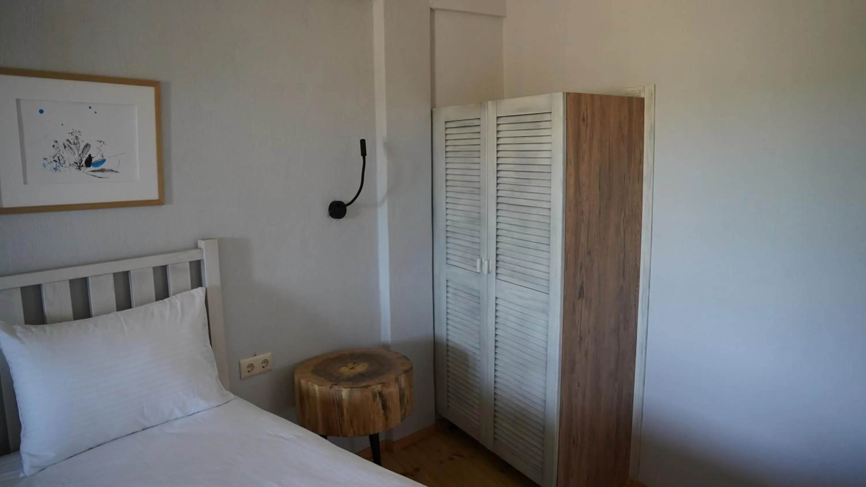 wardrobe, Bed in Hotel Kazak Club