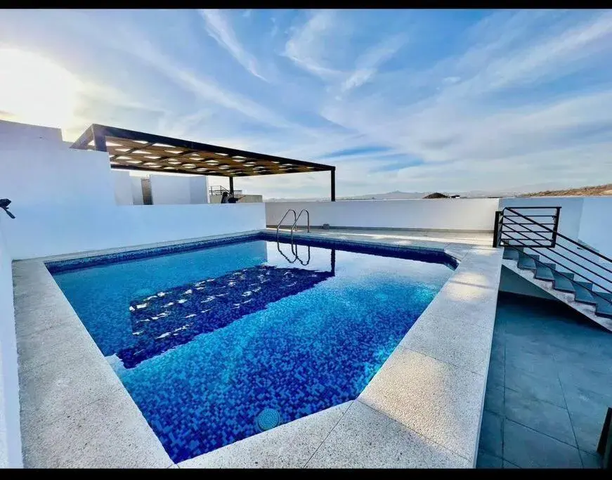 Oceanview Condo / Rooftop pool Oceanview Condo / Rooftop pool