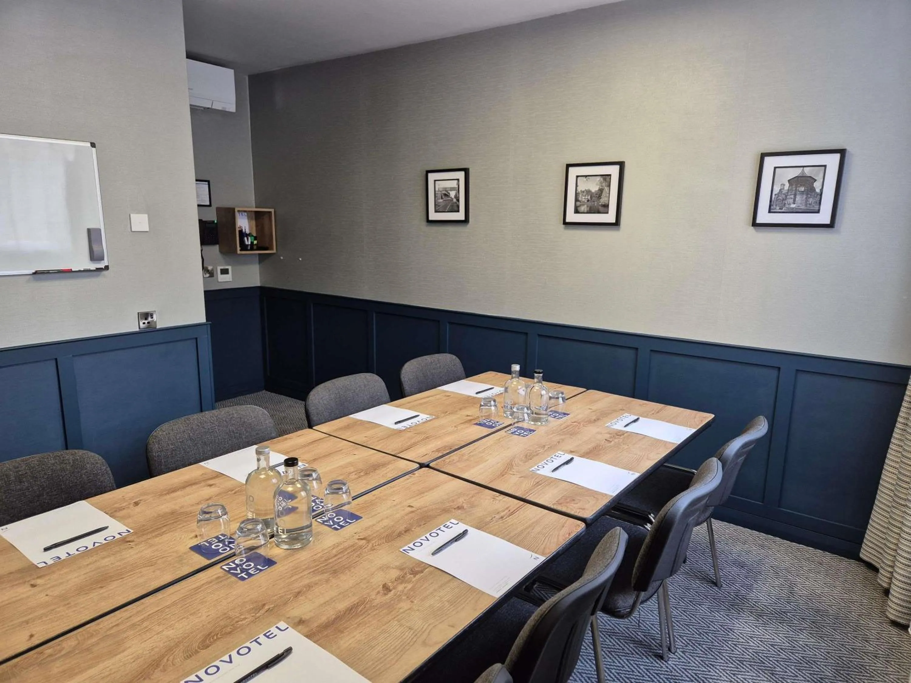 Meeting/conference room in Novotel Manchester West