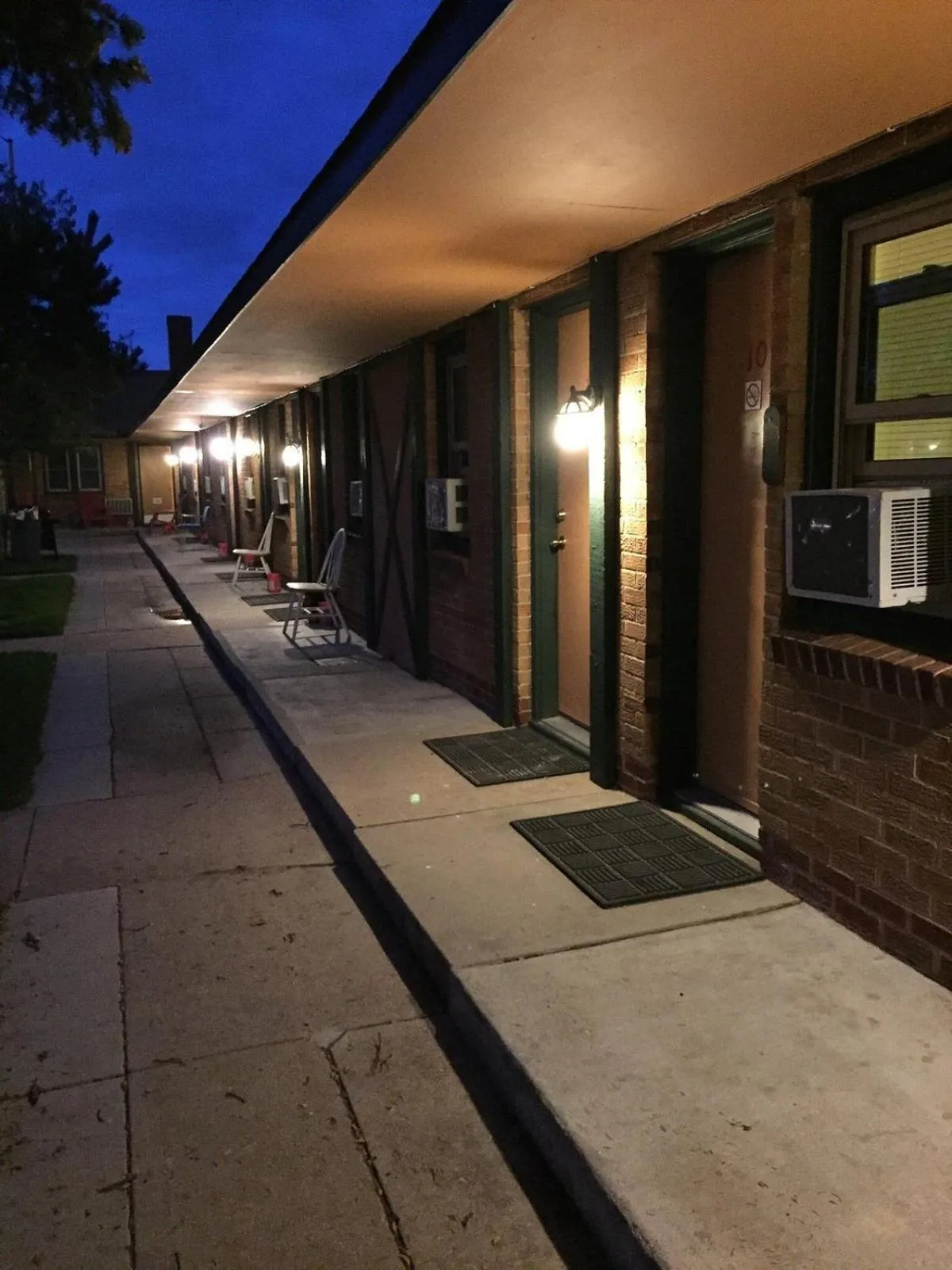Property building in Cheyenne Motel