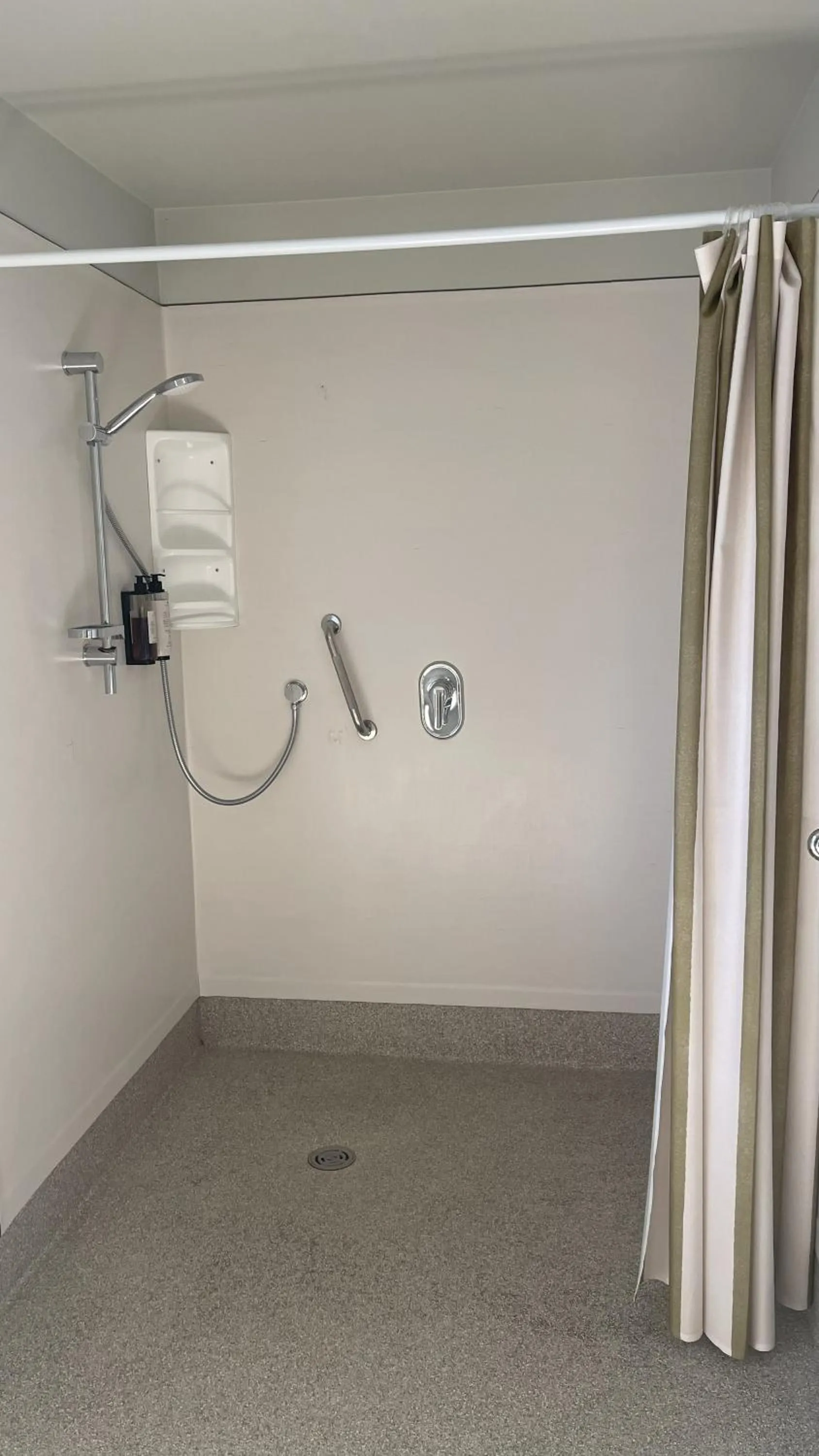 Shower in The Elmwood Motel