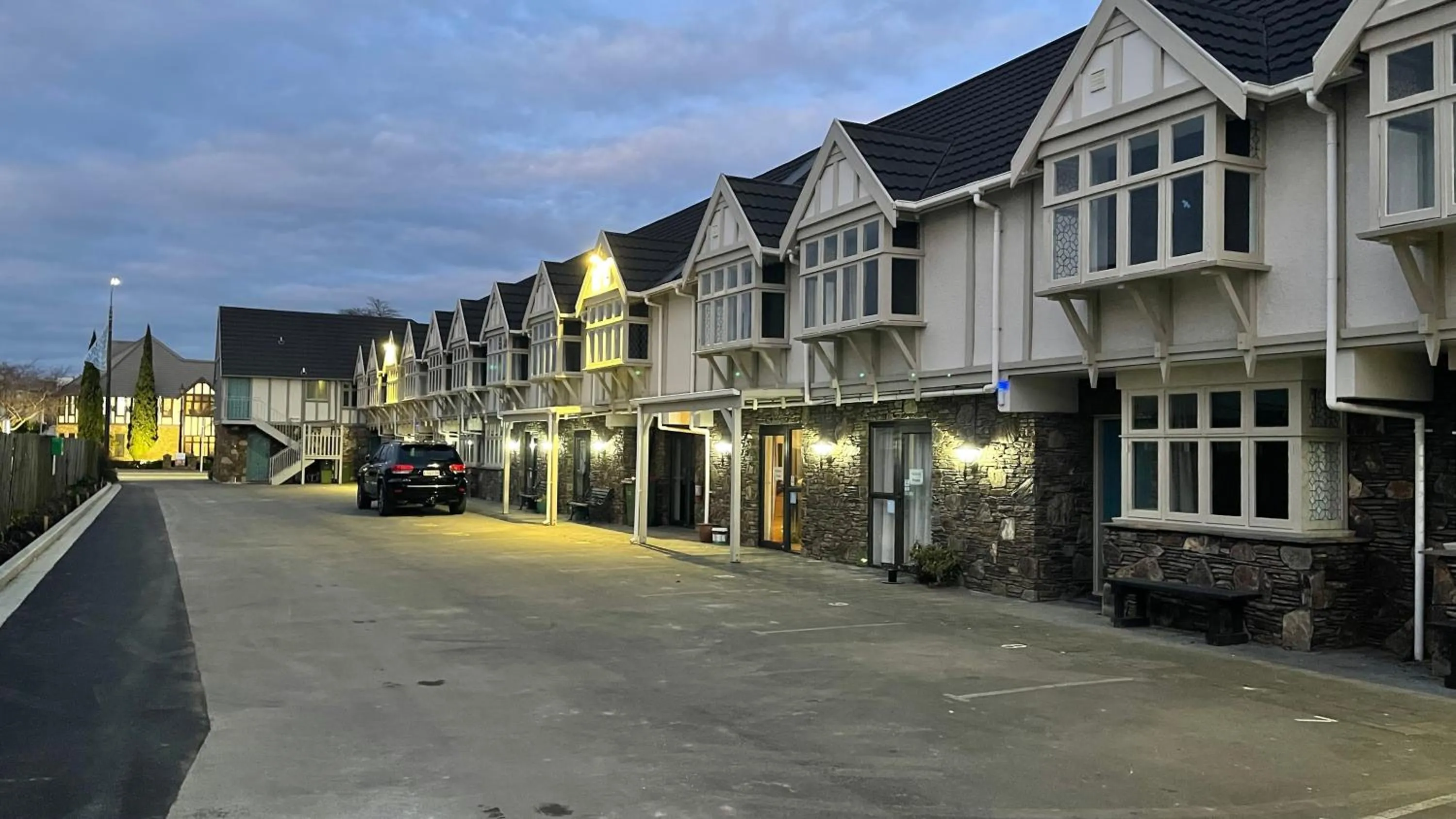Property building in The Elmwood Motel
