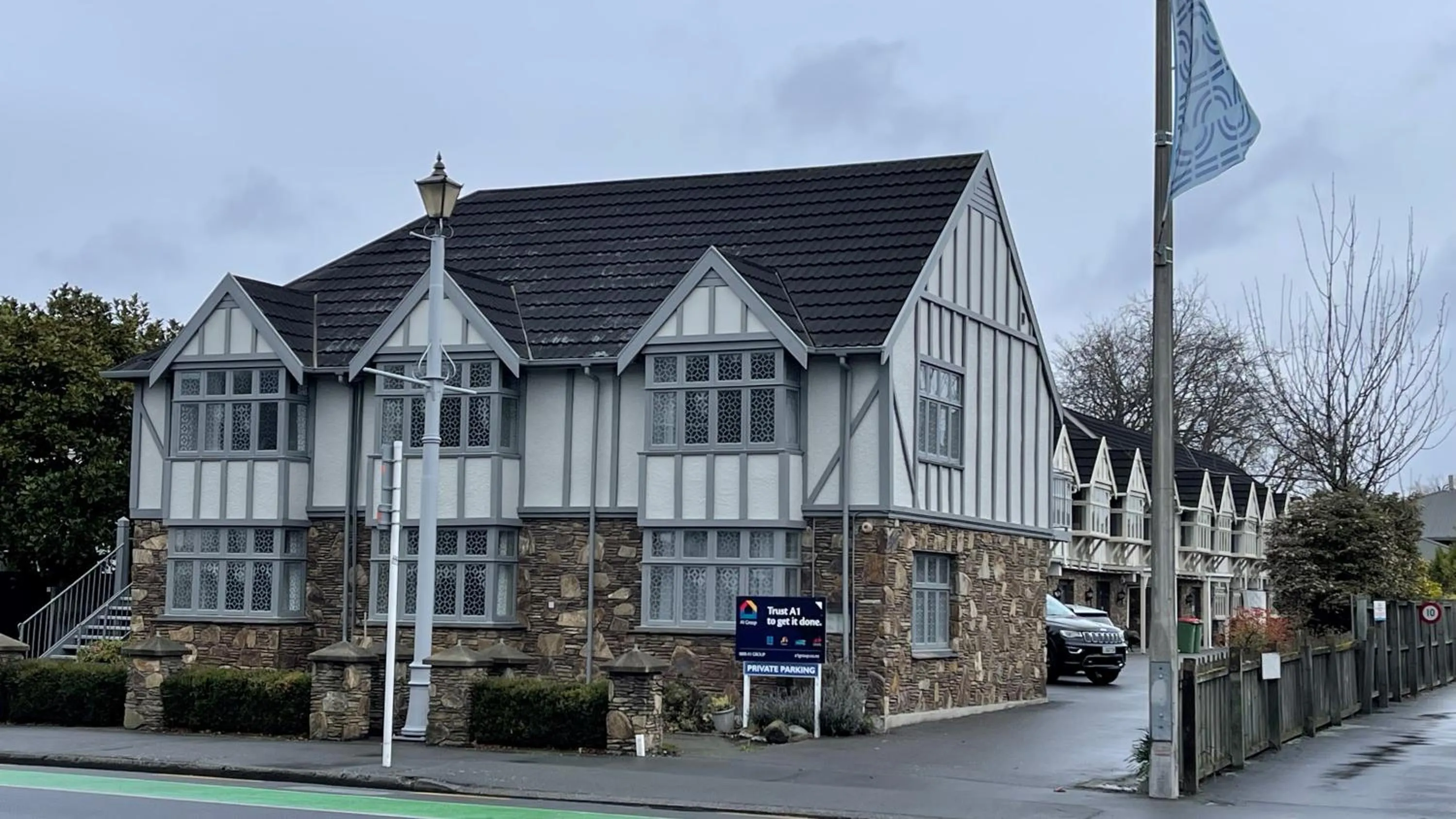 Property building in The Elmwood Motel
