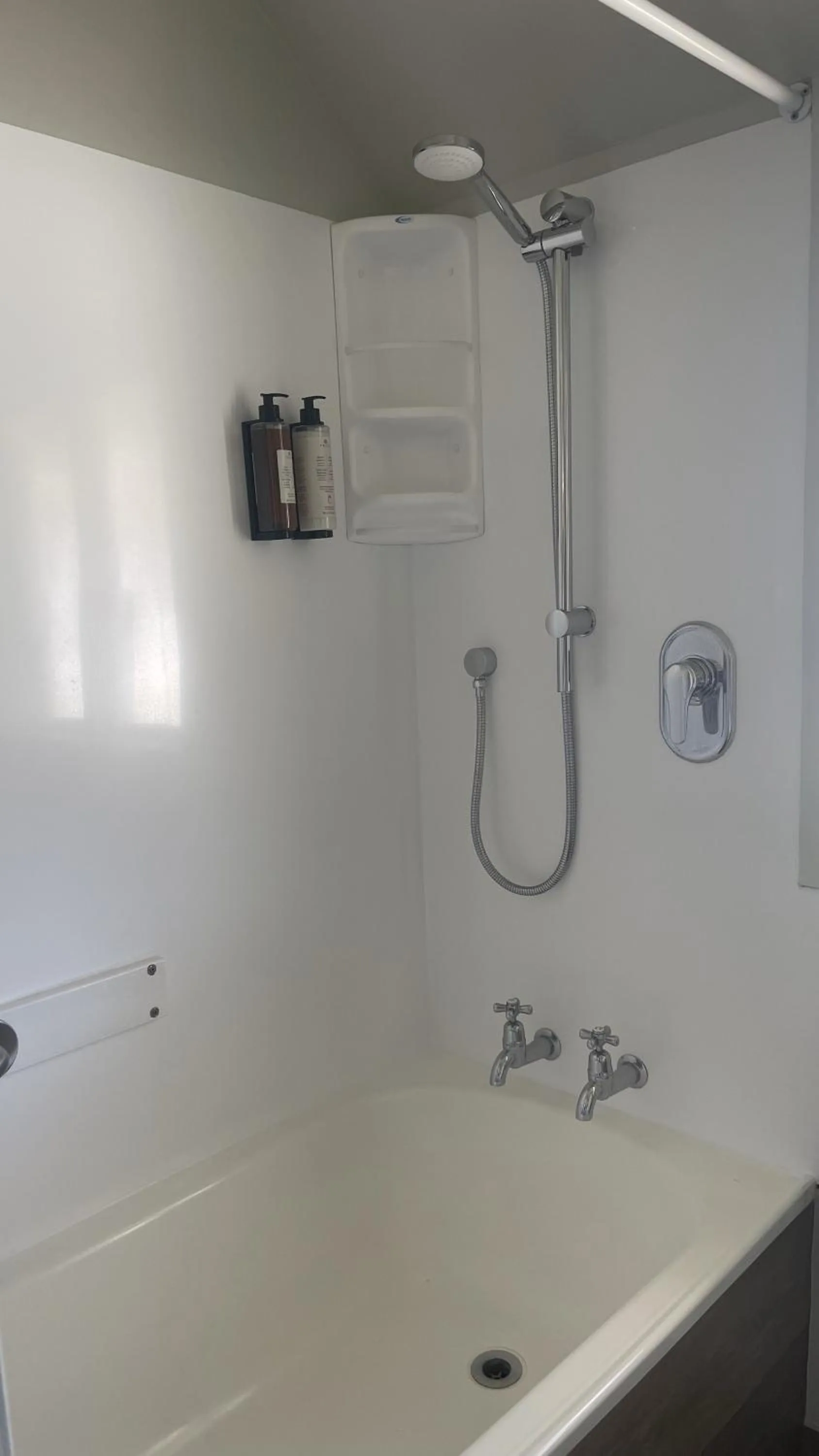 Shower in The Elmwood Motel