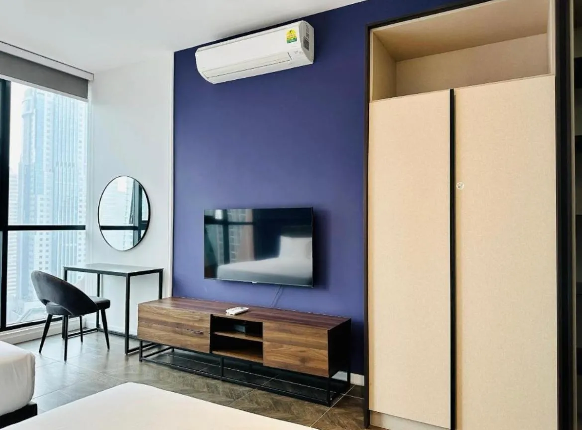 Scarletz Suites KLCC by Summertime