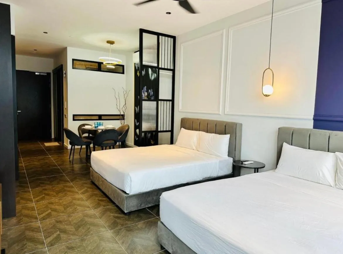 Scarletz Suites KLCC by Summertime