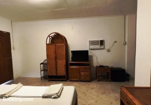 TV and multimedia, Bed in Bluewaves Resort - Basdaku by Hiverooms