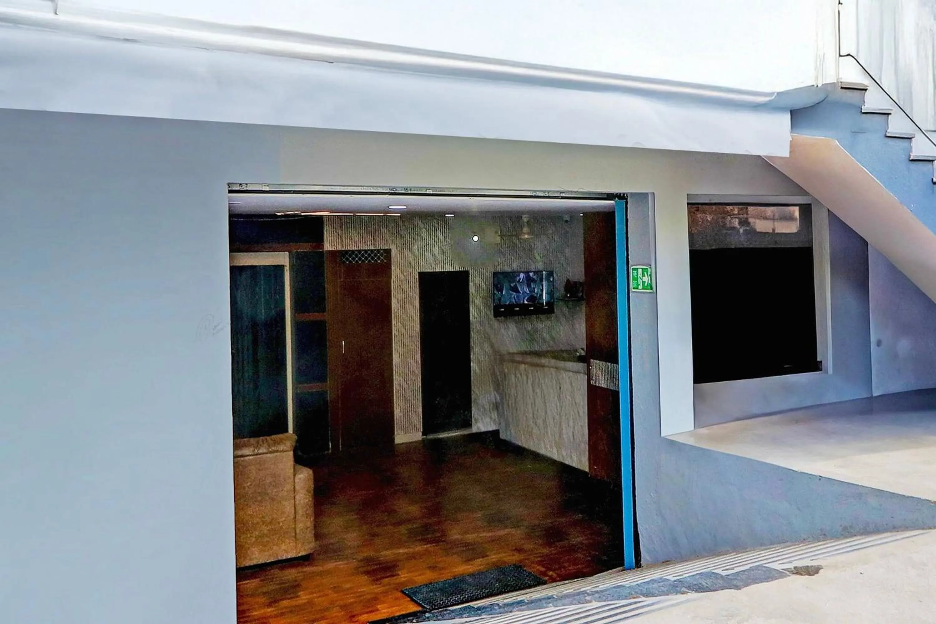 Facade/entrance in Super Hotel O Karmanghat Near TKR khaman