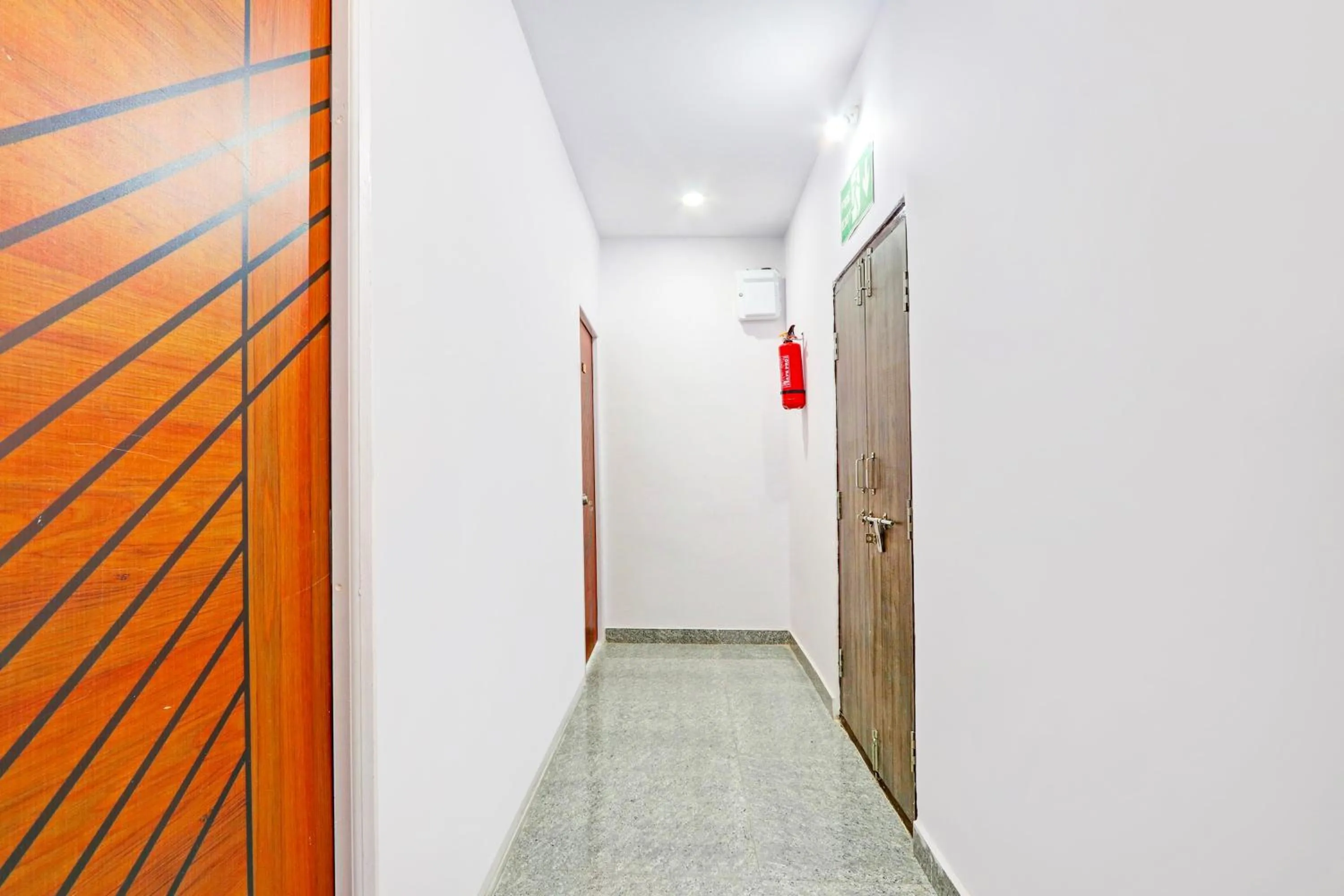 Lobby or reception in Super Hotel O Karmanghat Near TKR khaman