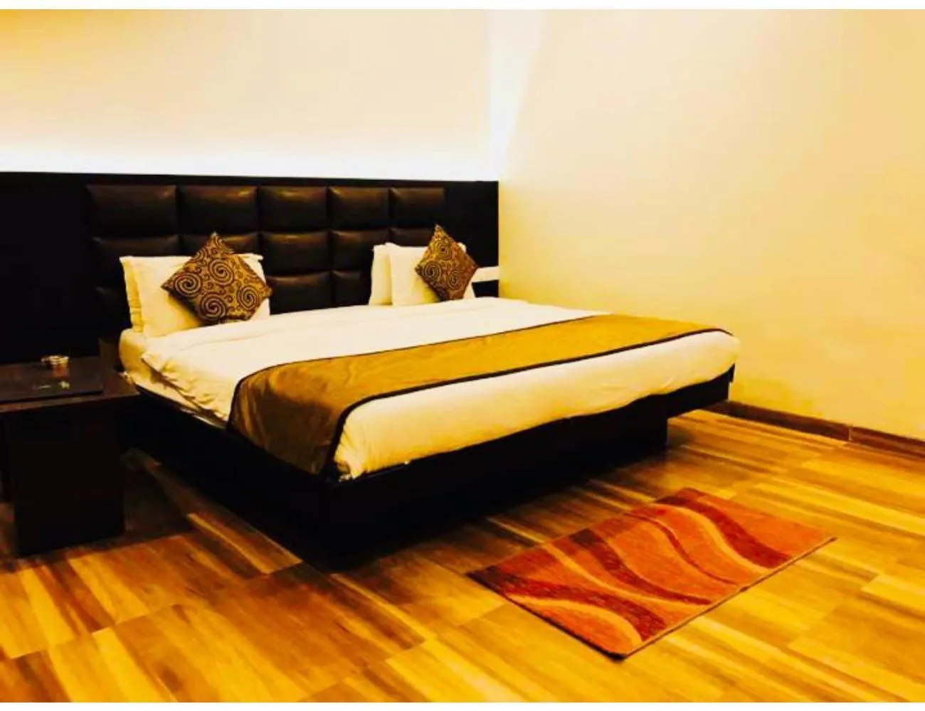 Bed in Hotel Saikripa Imperial, Daman and Diu