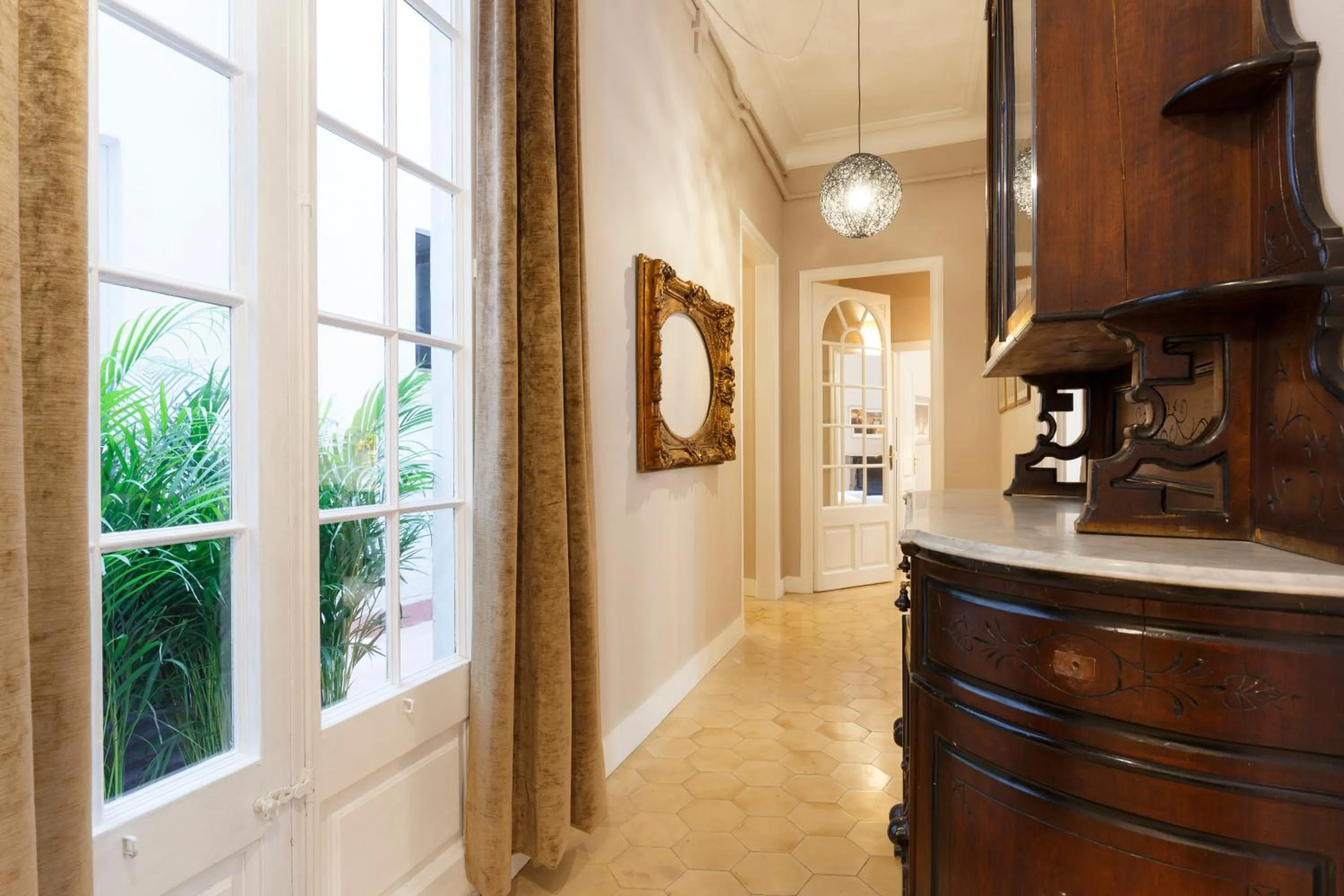 Area and facilities in AinB B&B Born-Via Laietana