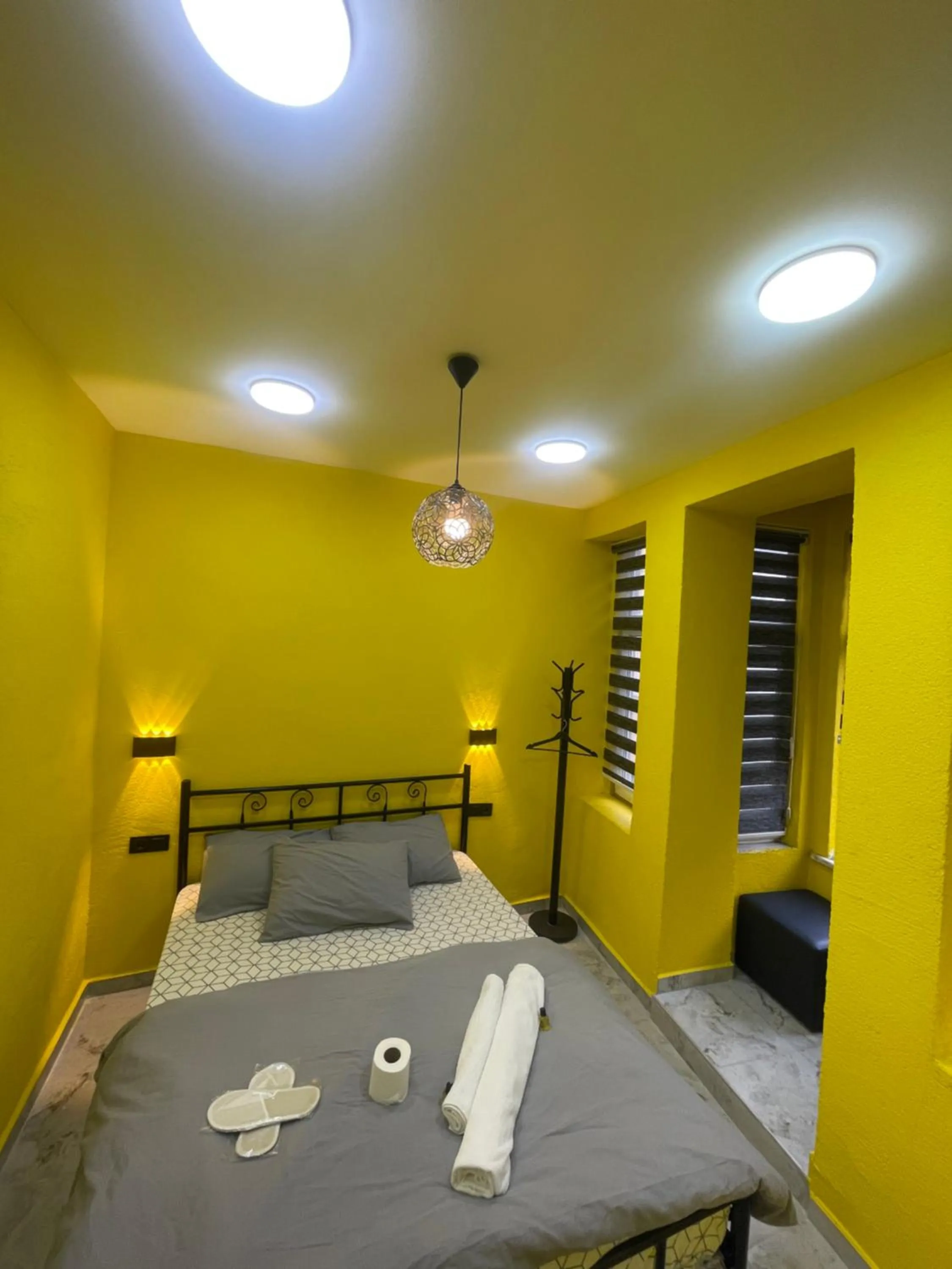 Bed in Taksim academie house