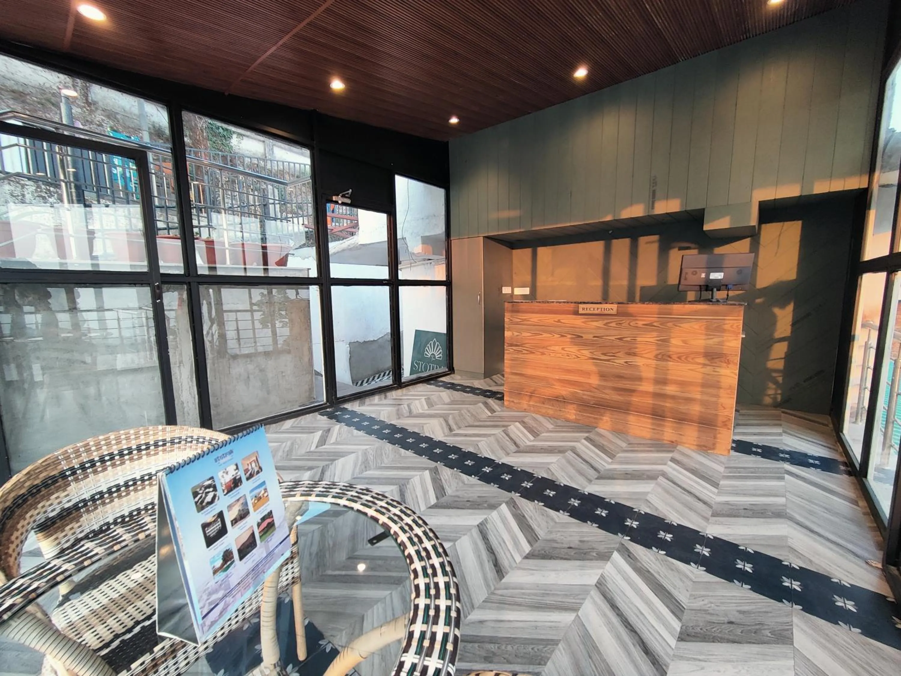 Lobby or reception, Bed in Sangam by Stotrak, Jhula Ghar Mussoorie