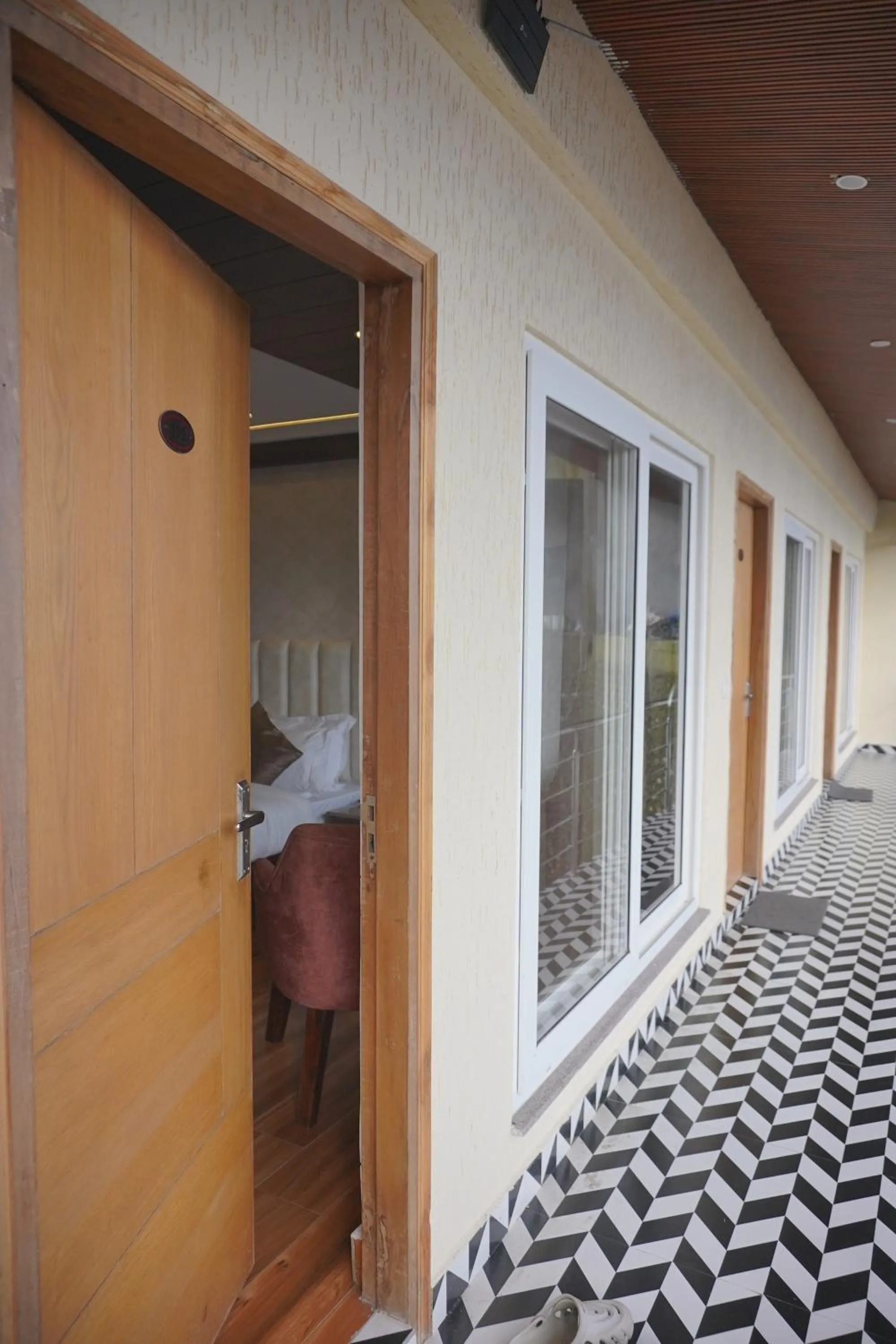 Property building, Bed in Sangam by Stotrak, Jhula Ghar Mussoorie