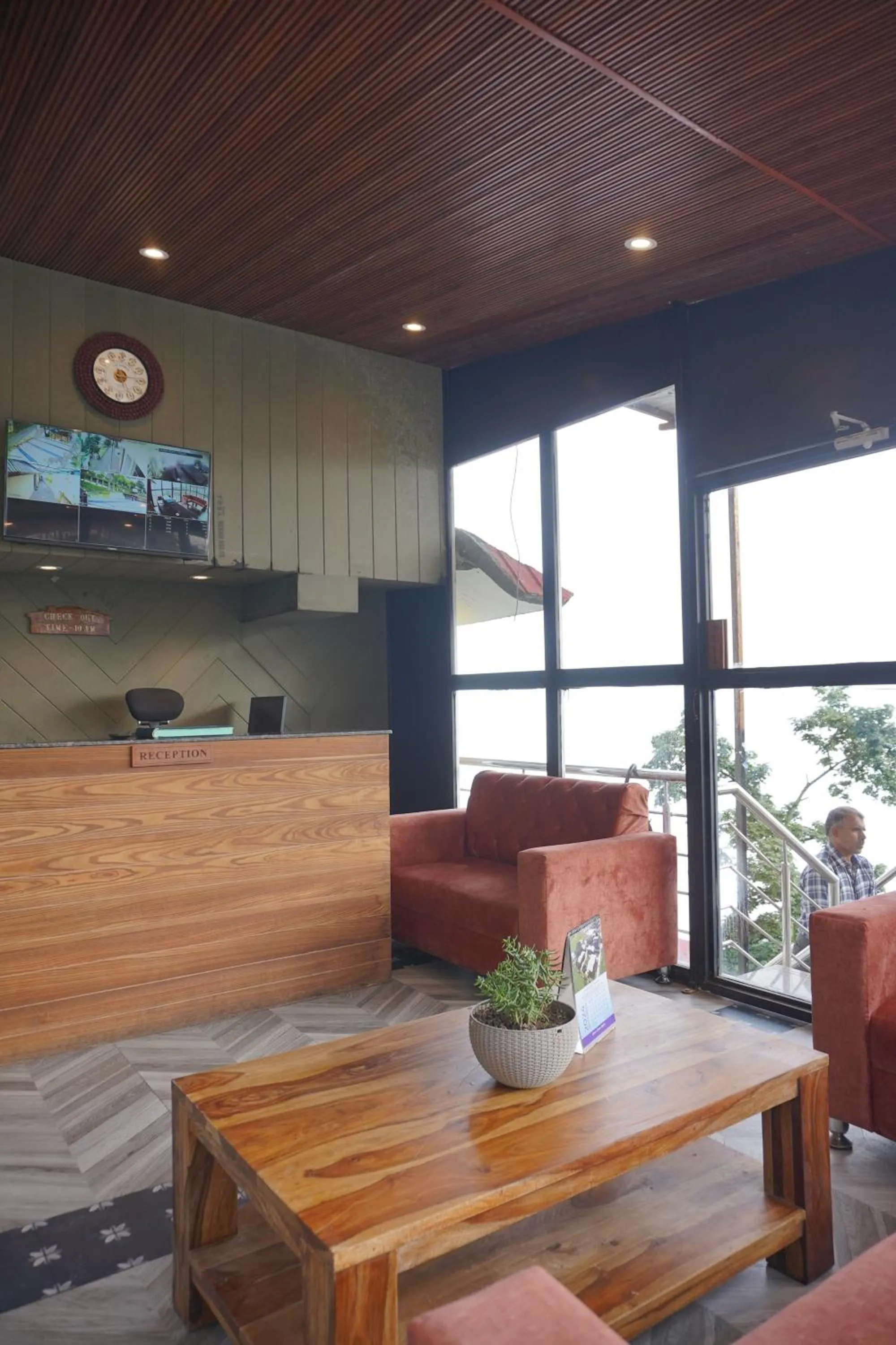 Lobby or reception in Sangam by Stotrak, Jhula Ghar Mussoorie