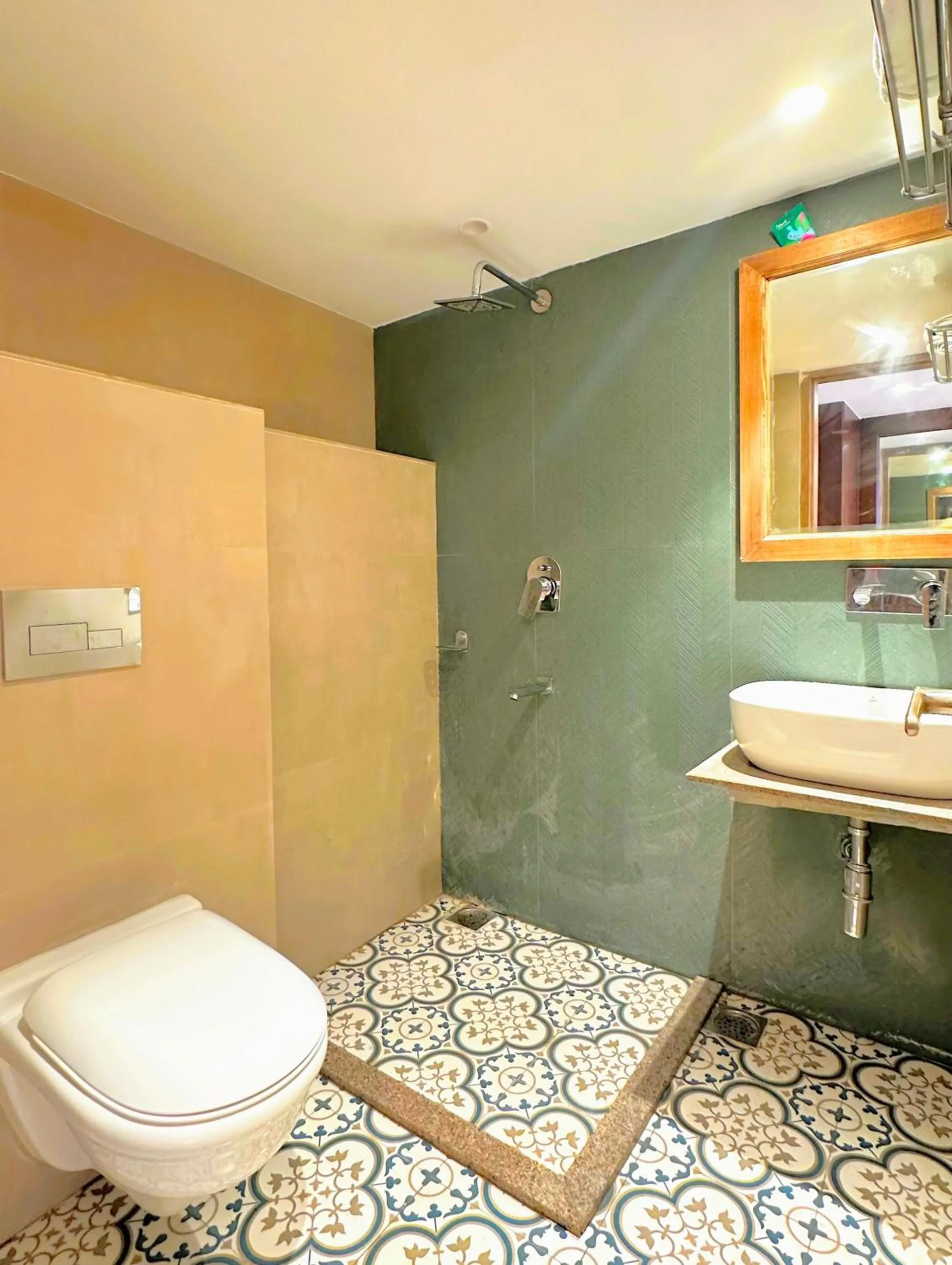 Shower in Sangam by Stotrak, Jhula Ghar Mussoorie