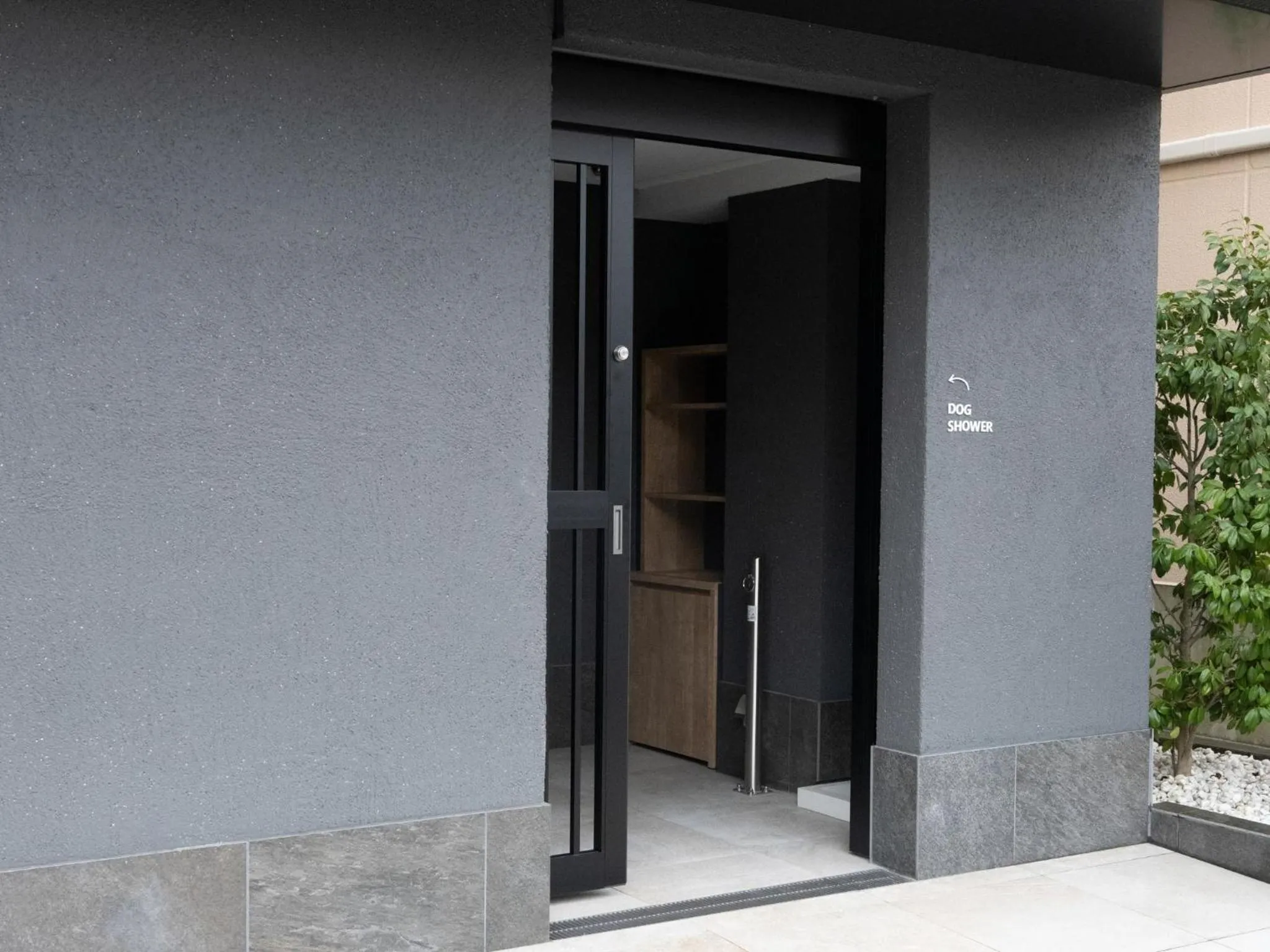 Facade/entrance in hotel anddoggy Kyoto Nijo