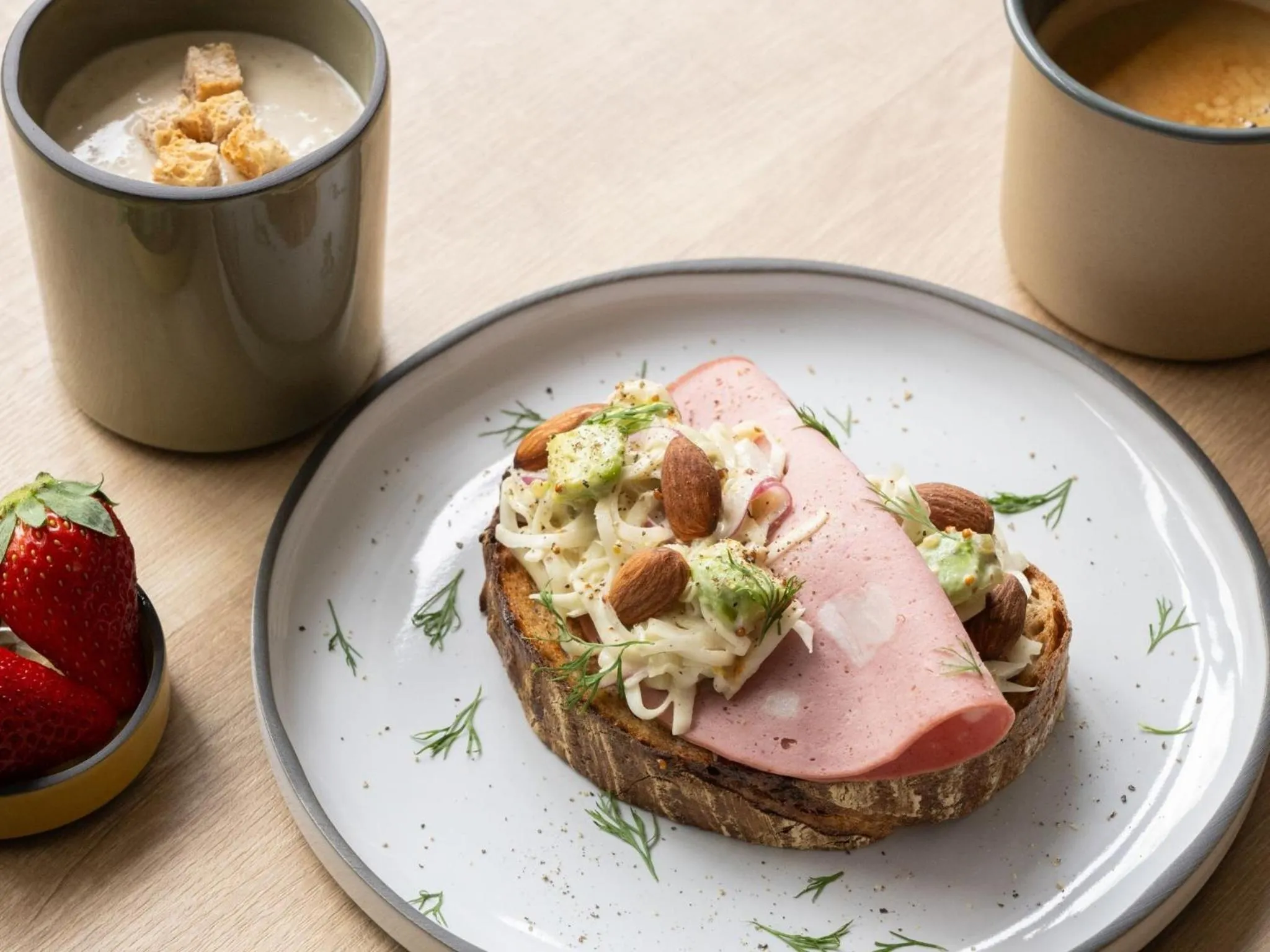 Food in hotel anddoggy Kyoto Nijo