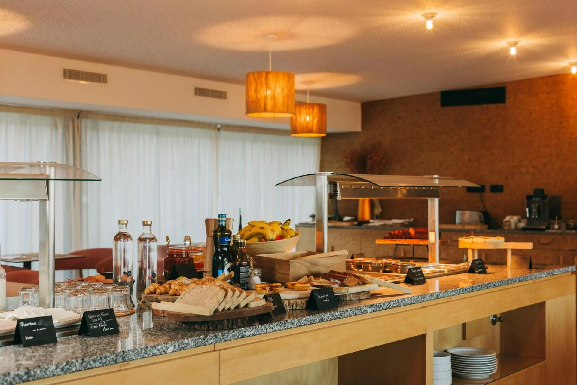 Restaurant/places to eat in Estrela Serenity - Resort